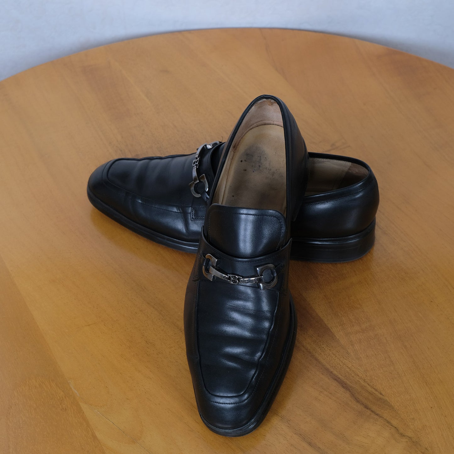 Bally, mustat louferit, koko 42, leveä lesti