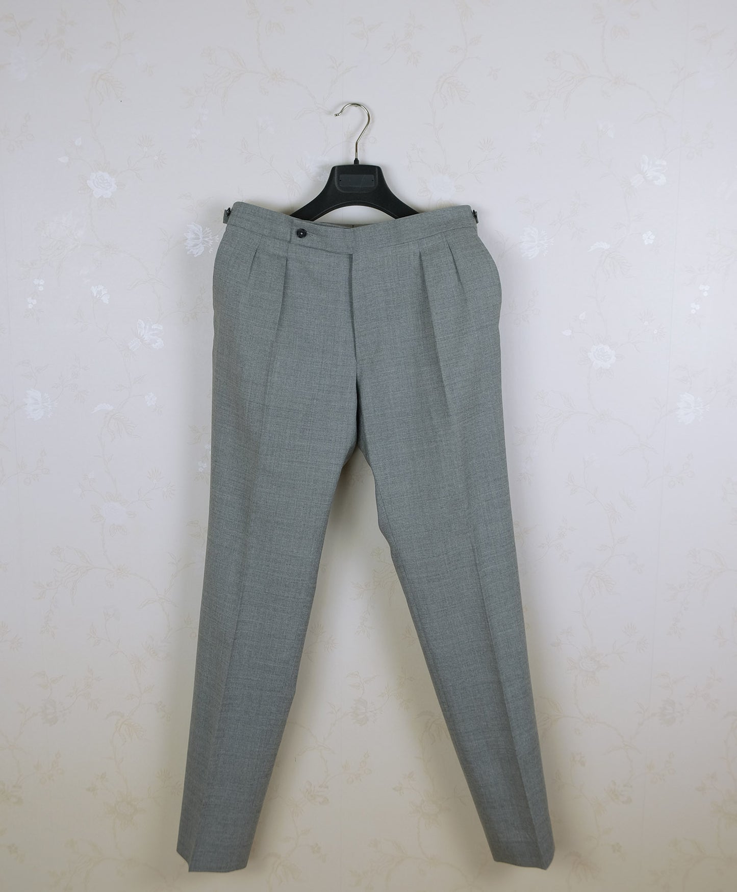Briglia, cream cotton trousers, size 32'', slim, retail price 200 e