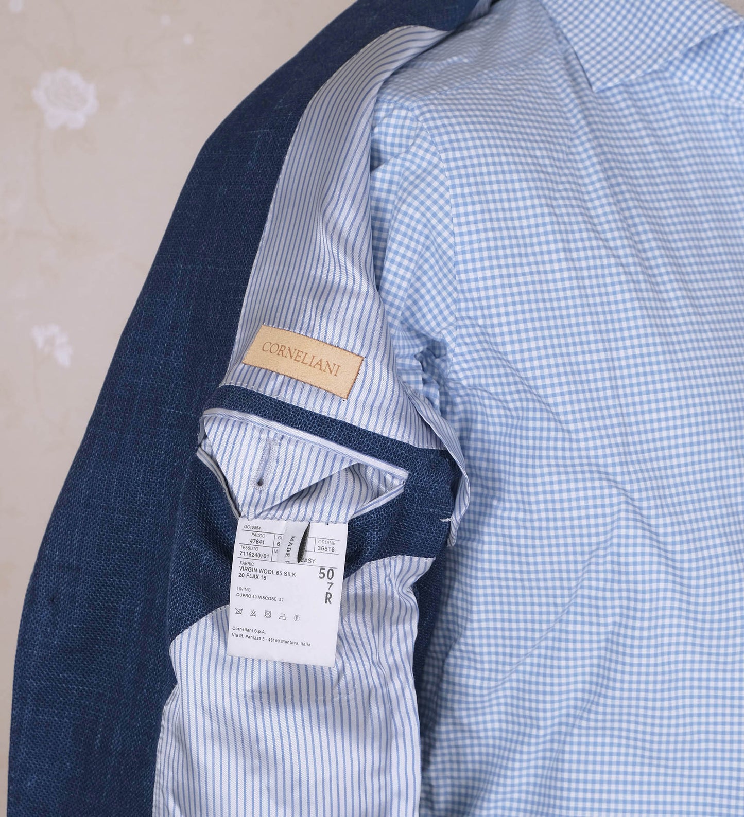 Corneliani, sininen irtotakki, koko 48 tai 50, ilmava, villa-silkki-pellava