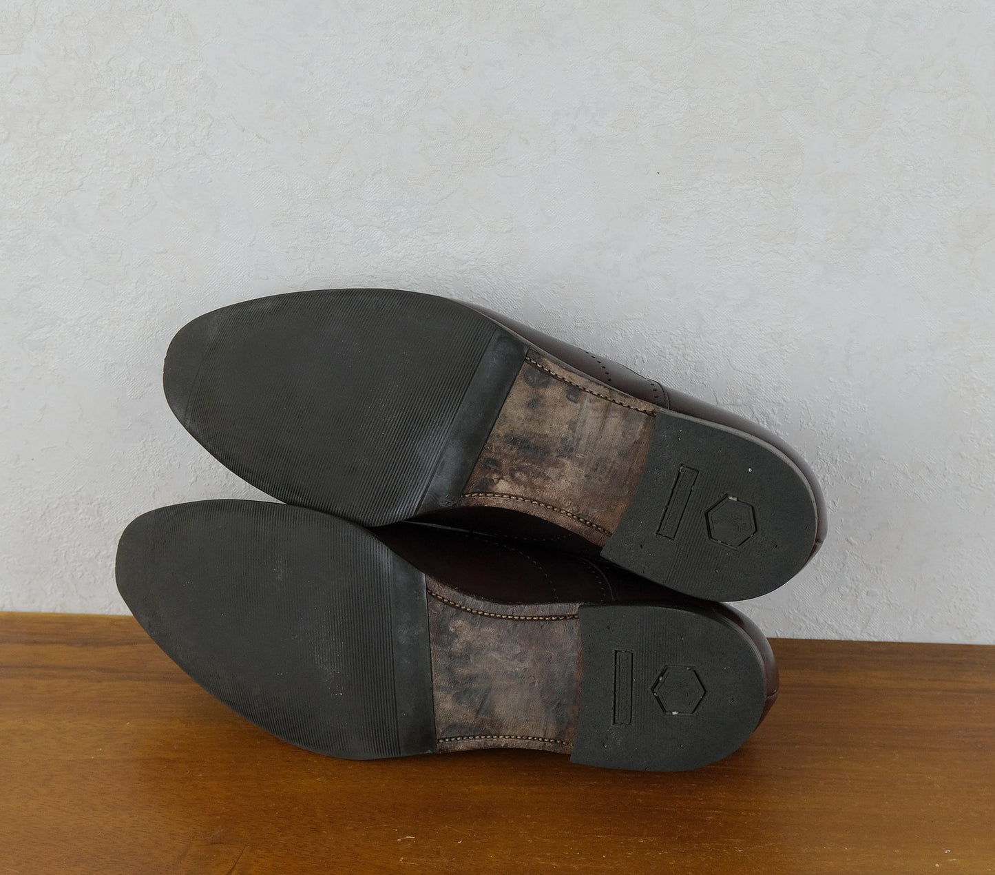 Crockett & Jones, tummanpunaiset pukukengät, koko 42