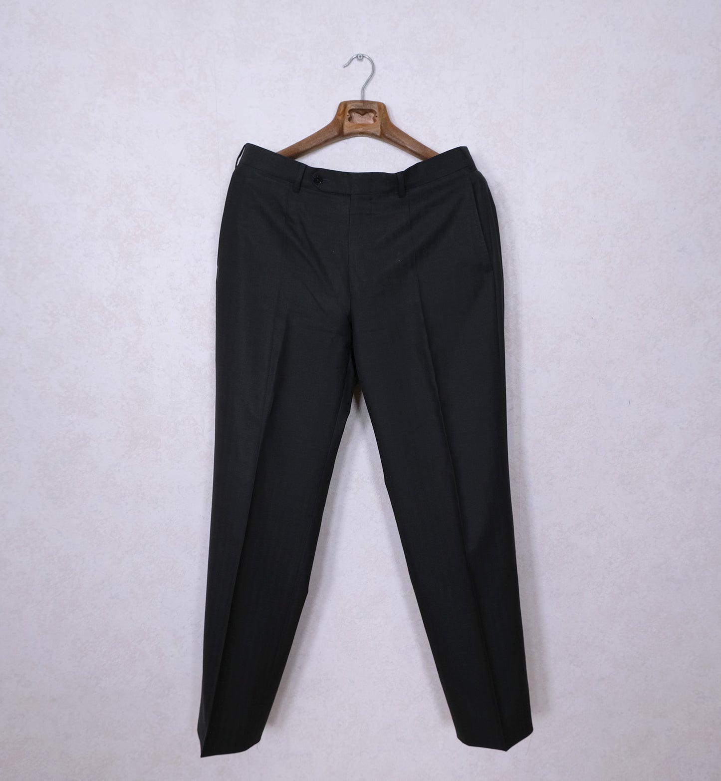 Ermenegildo Zegna, charcoal-black suit, size 40UK, slim, wool-silk