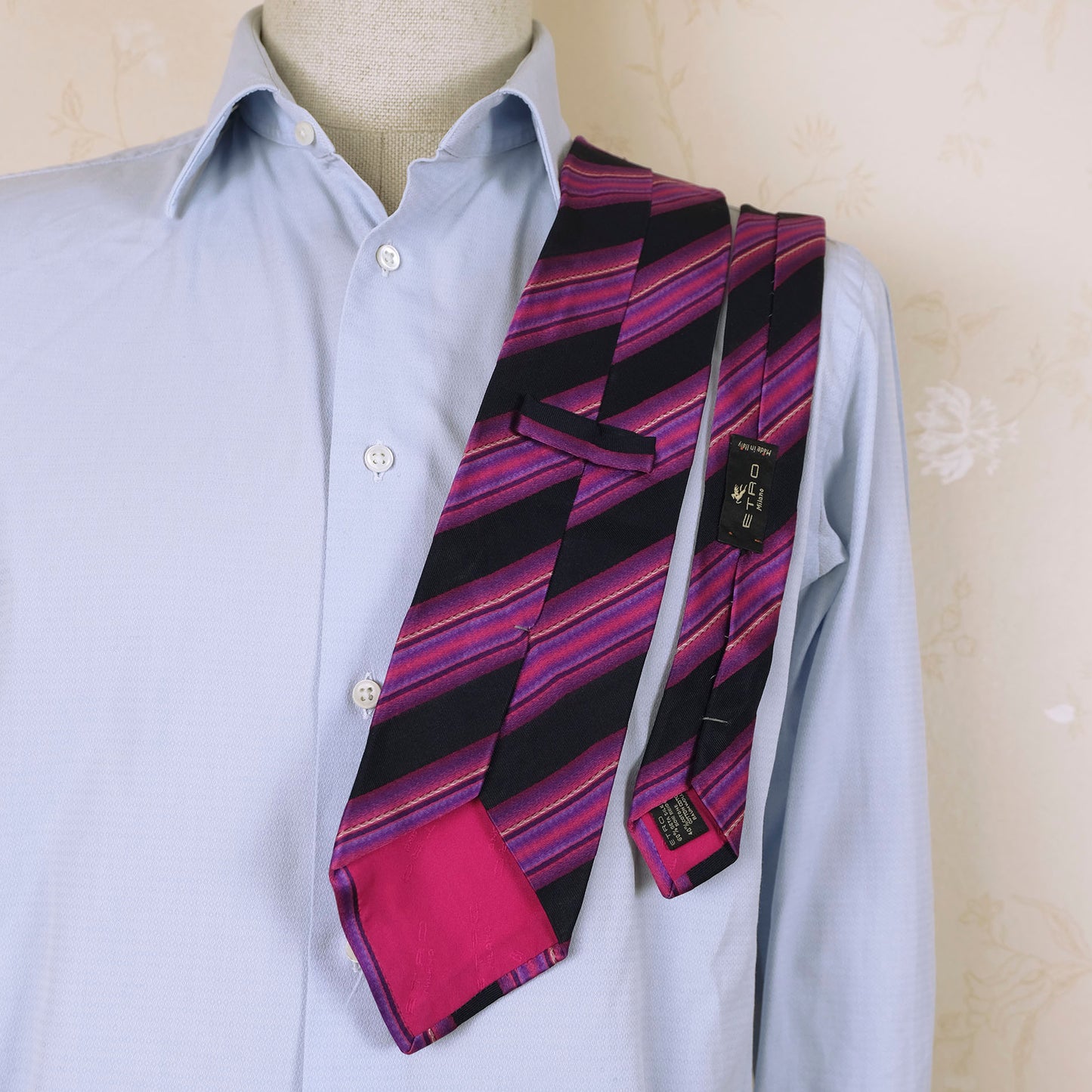 Etro, sini-violetti solmio, raitakuvio