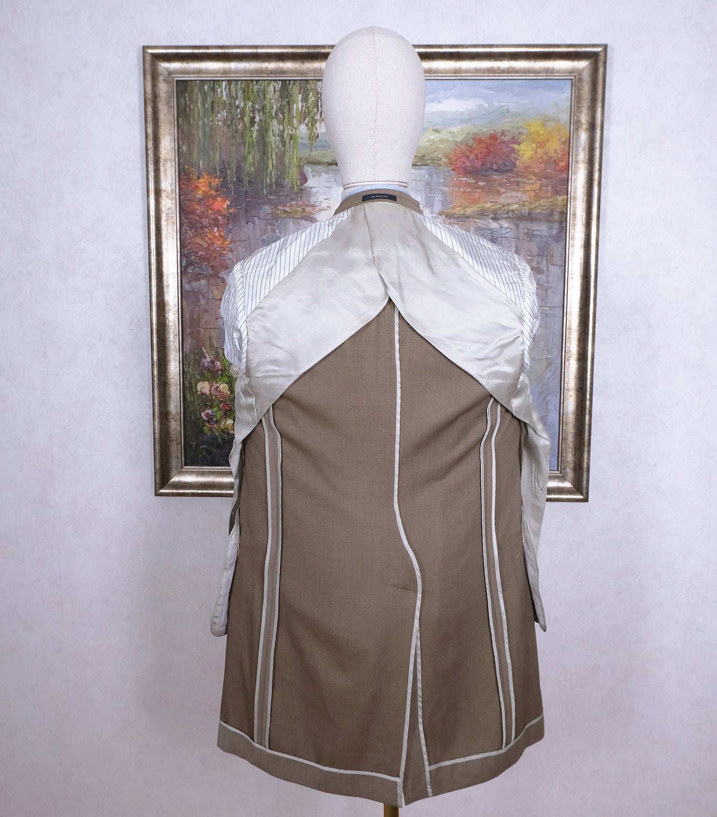 Gieves and Hawkes, light covert coat, size 50EU