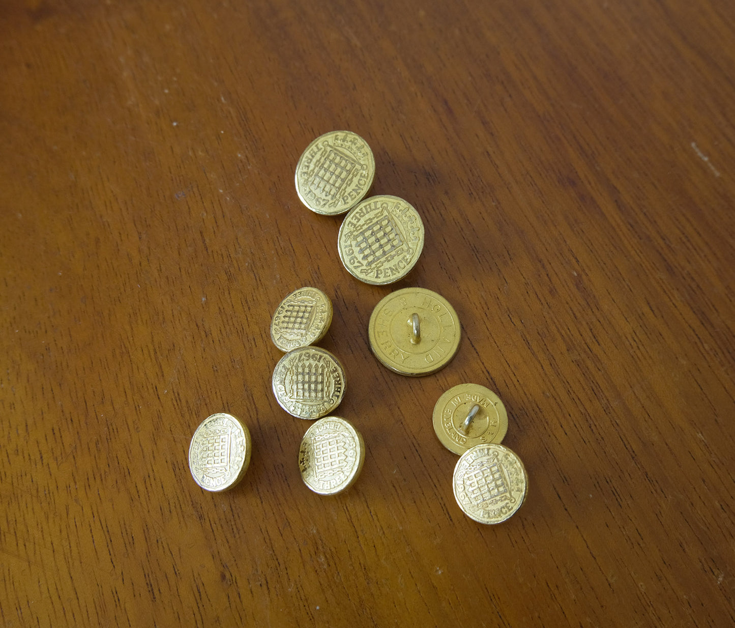 Holland & Sherry, bleiserinapit, messinkinapit, setti