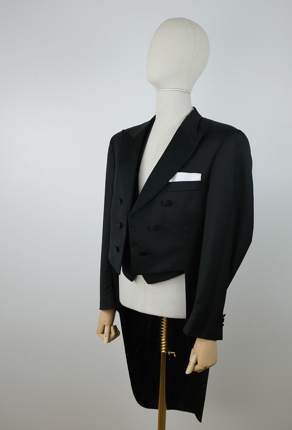 Turo Tailor, frakki, koko 54, mukana liivi