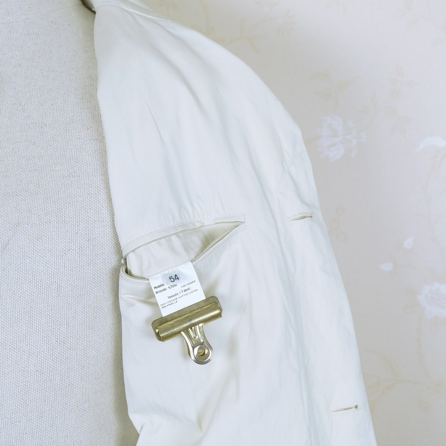 Pal Zileri, vaalea sadetakki, koko 54, konepestävä, puuvillaa