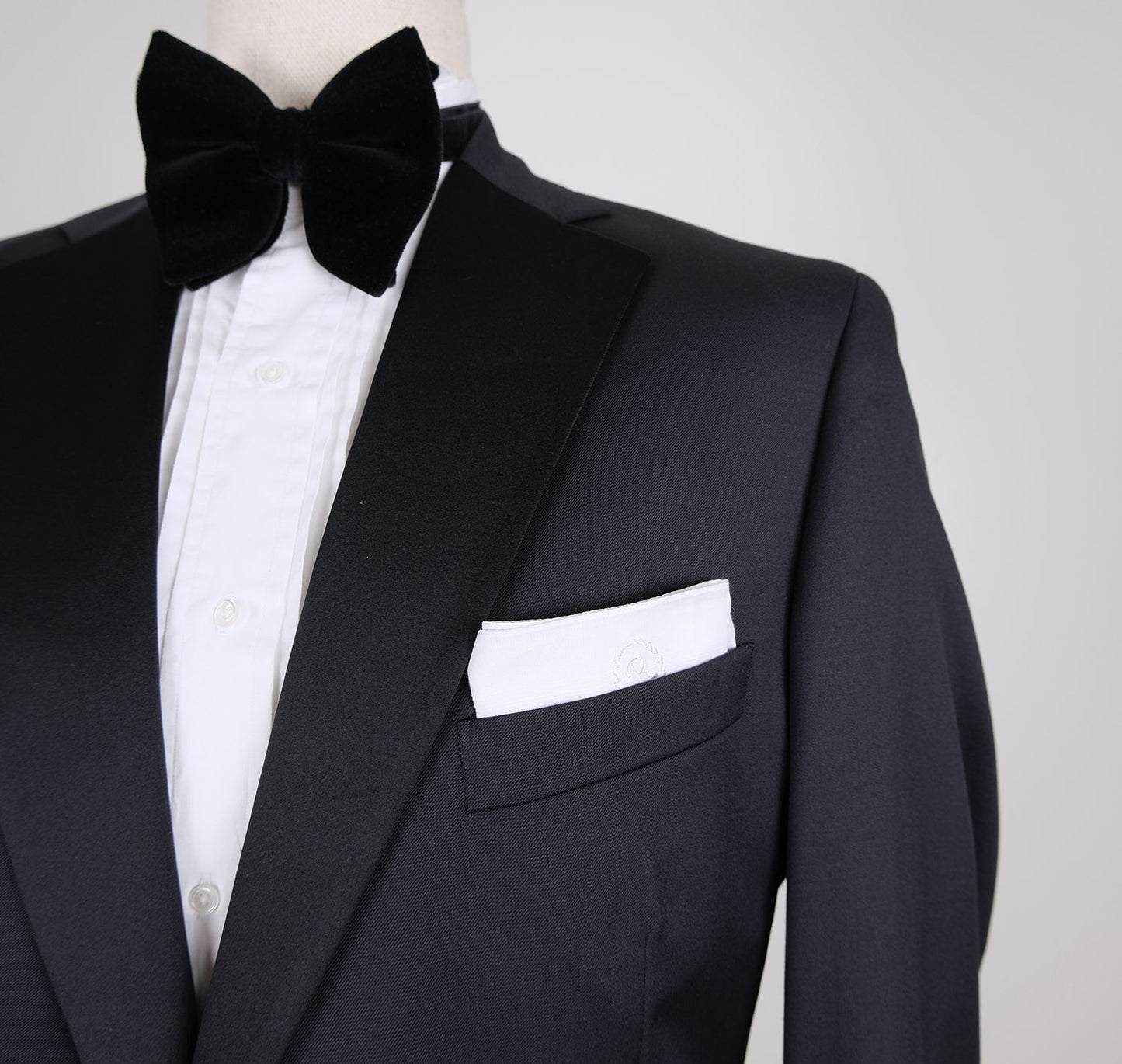 Patrick Hellmann, modern dinner suit, size 54EU, tuxedo