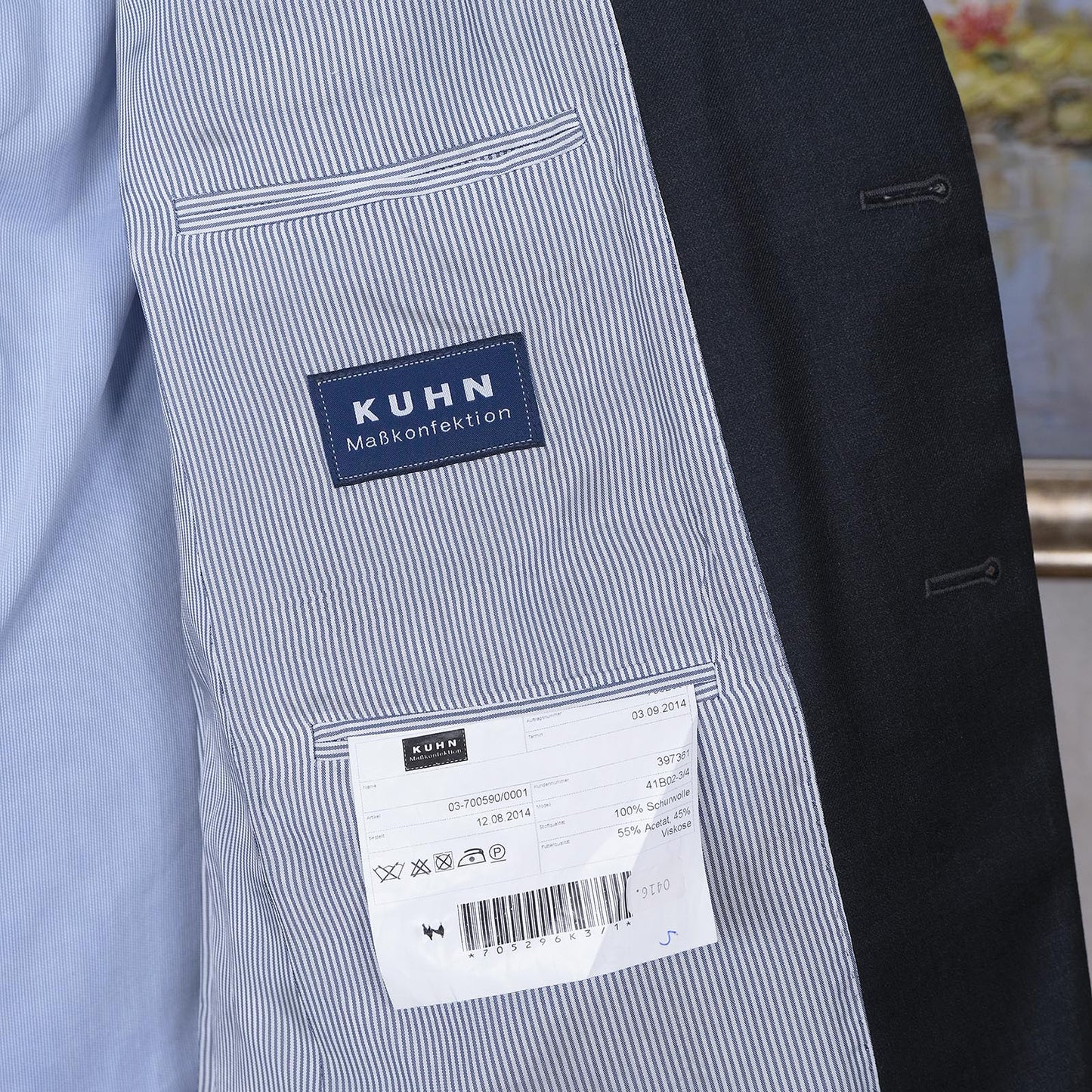 Kuhn, tumma puku, koko 50, mittatilaus