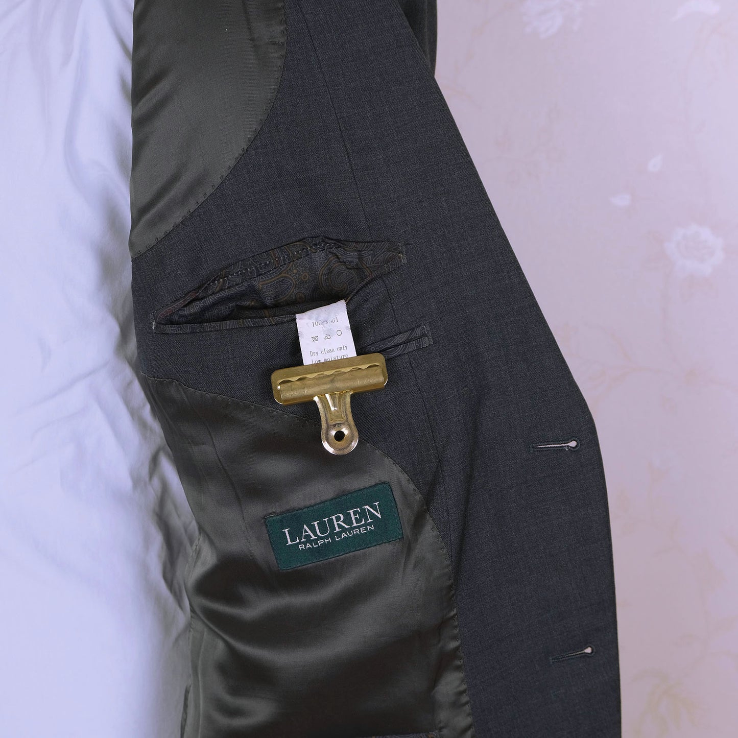Ralph Lauren, smart grey suit, wool, size 42UK