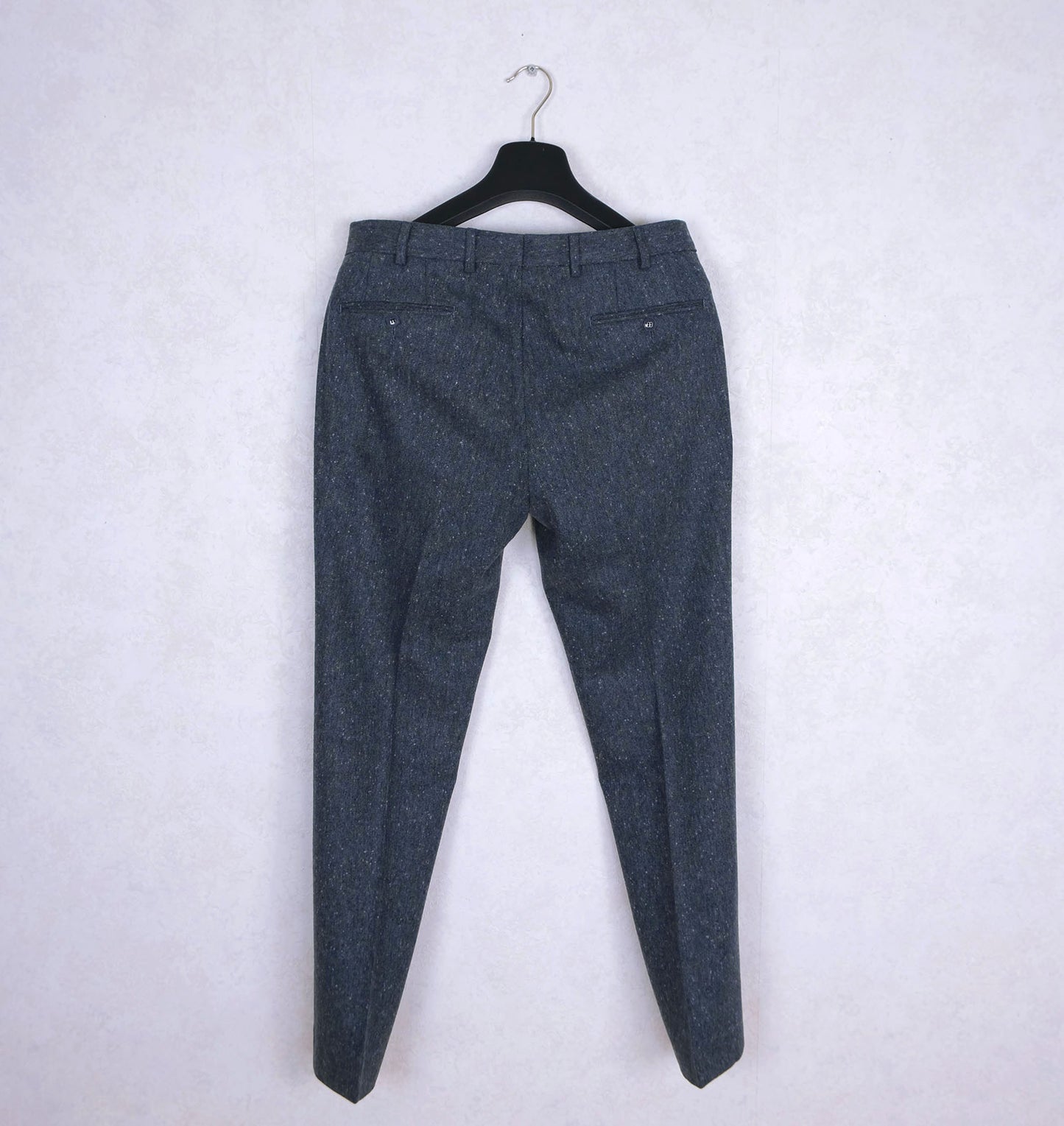 Lubiam, handsome blue donegal tweed suit, size 46EU