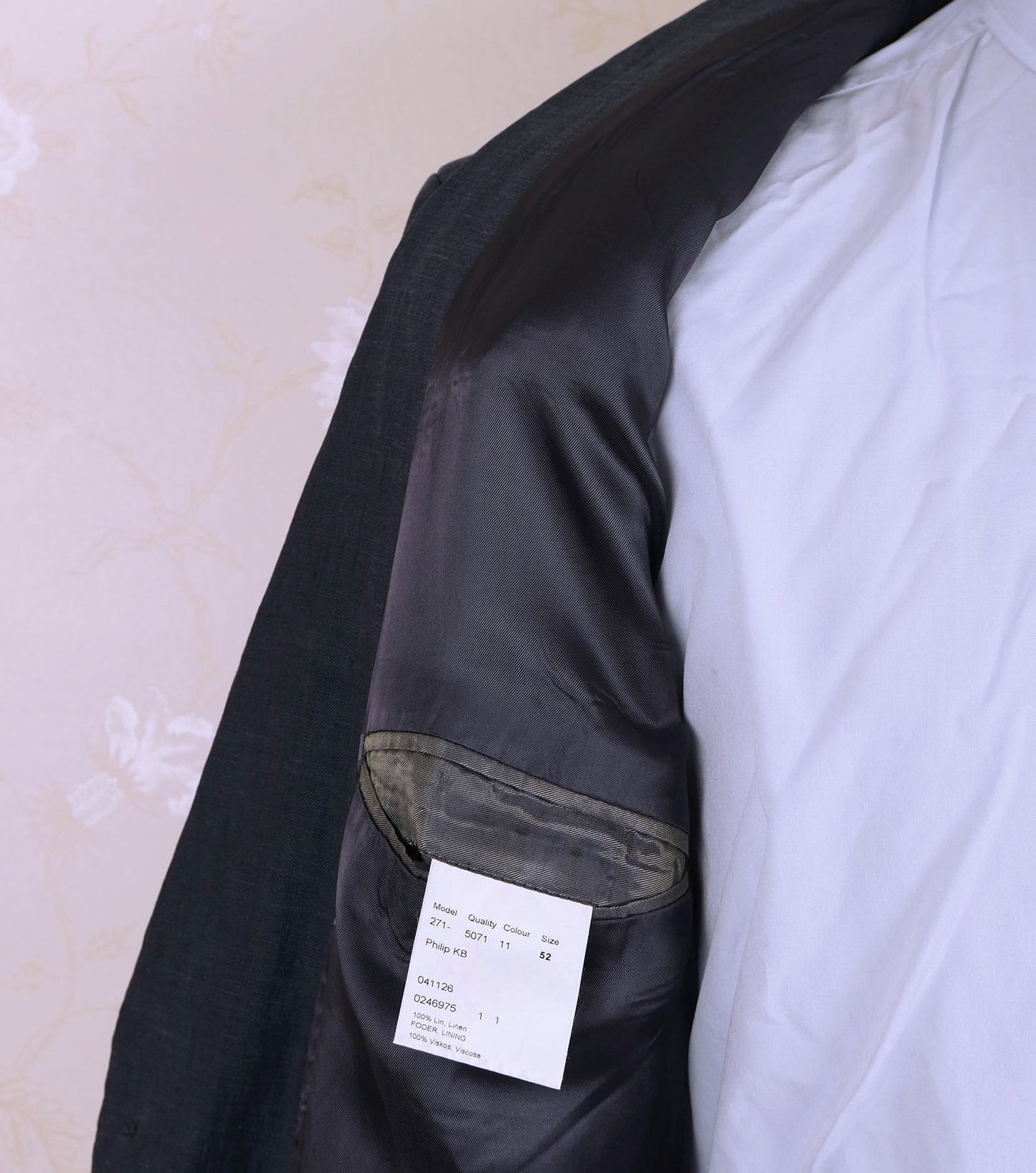 Suitsupply, brown wool-silk-linen jacket, size 48EU, slim