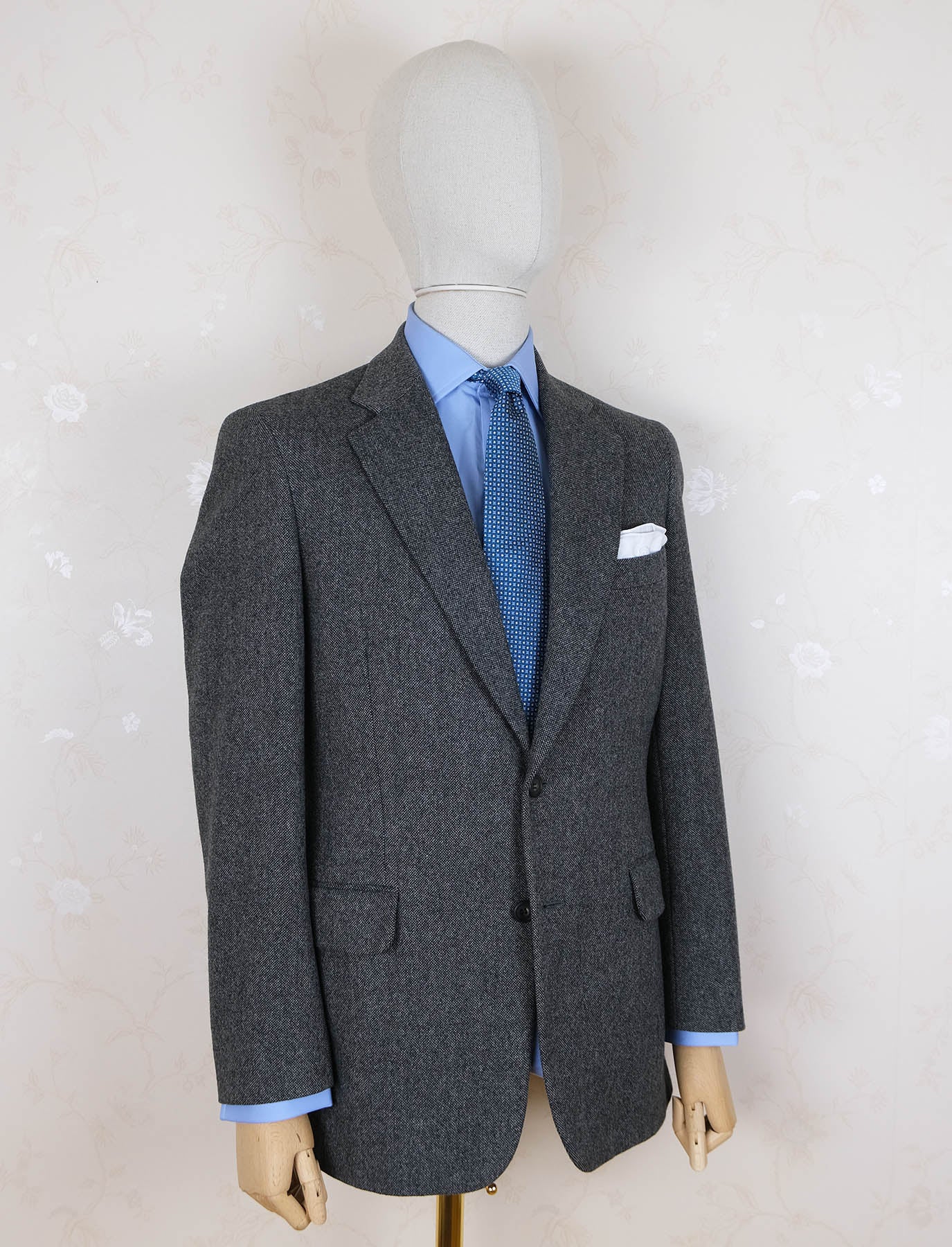 Paul Stuart, grey suit, size 38UK, handmade in Canada