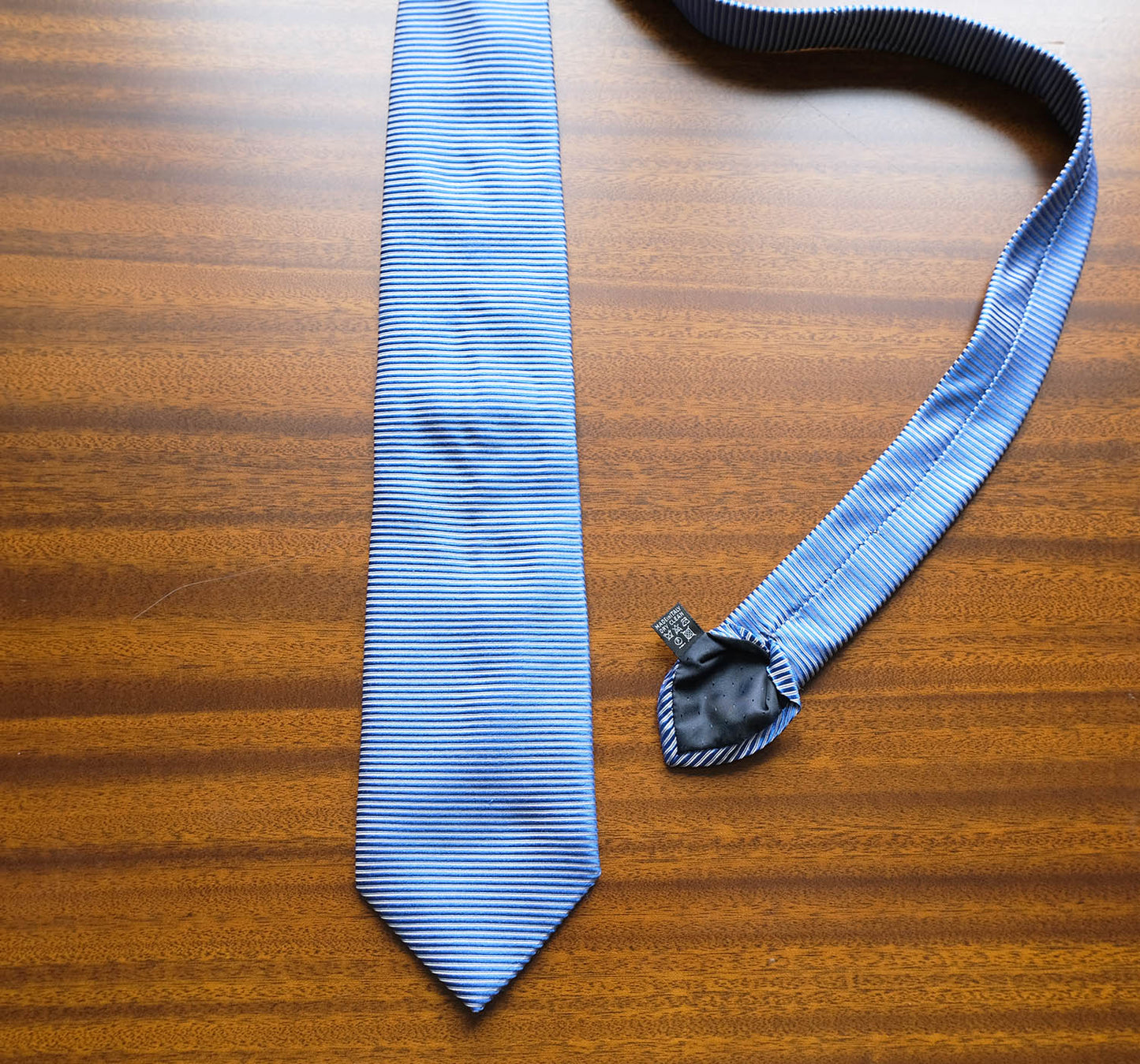 Hermès, blue-gray silk tie, made in France