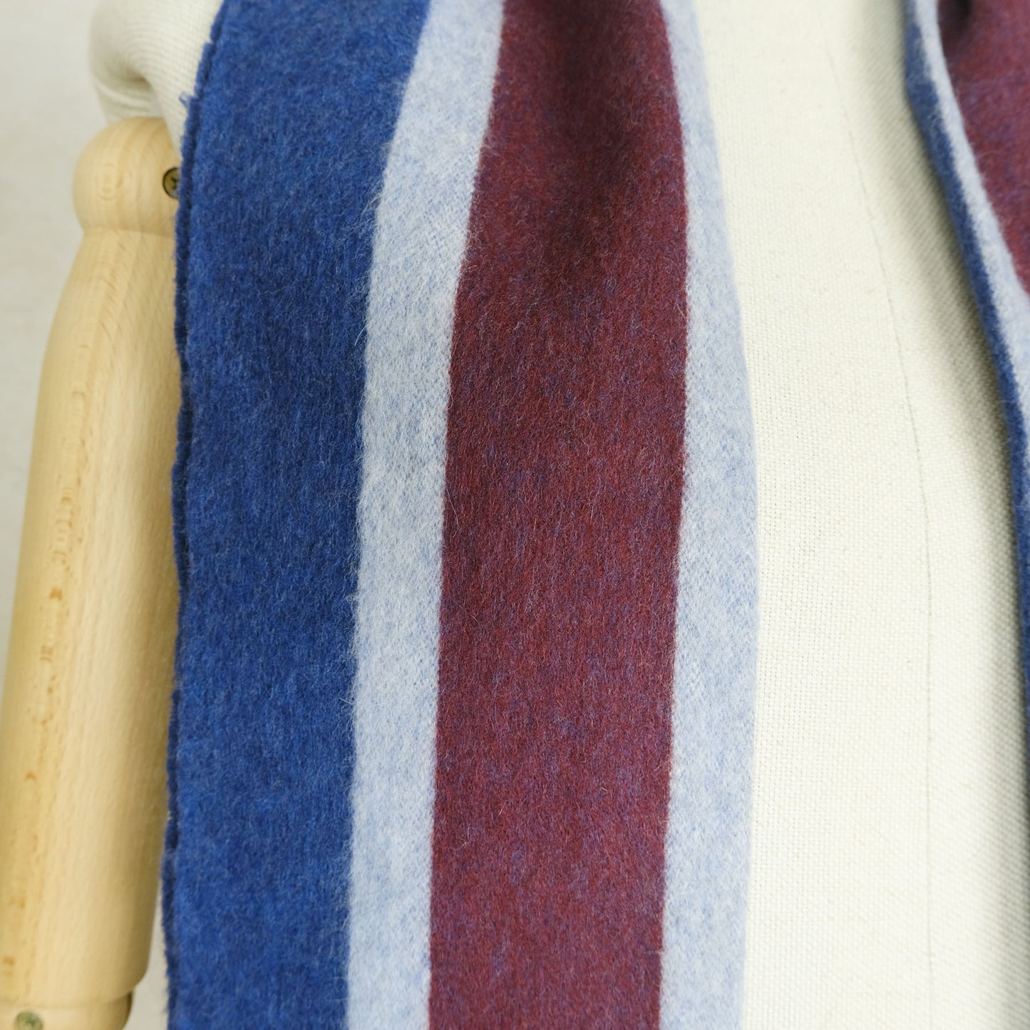 Drake's, sininen kaulaliina, kuin uusi, angoraa