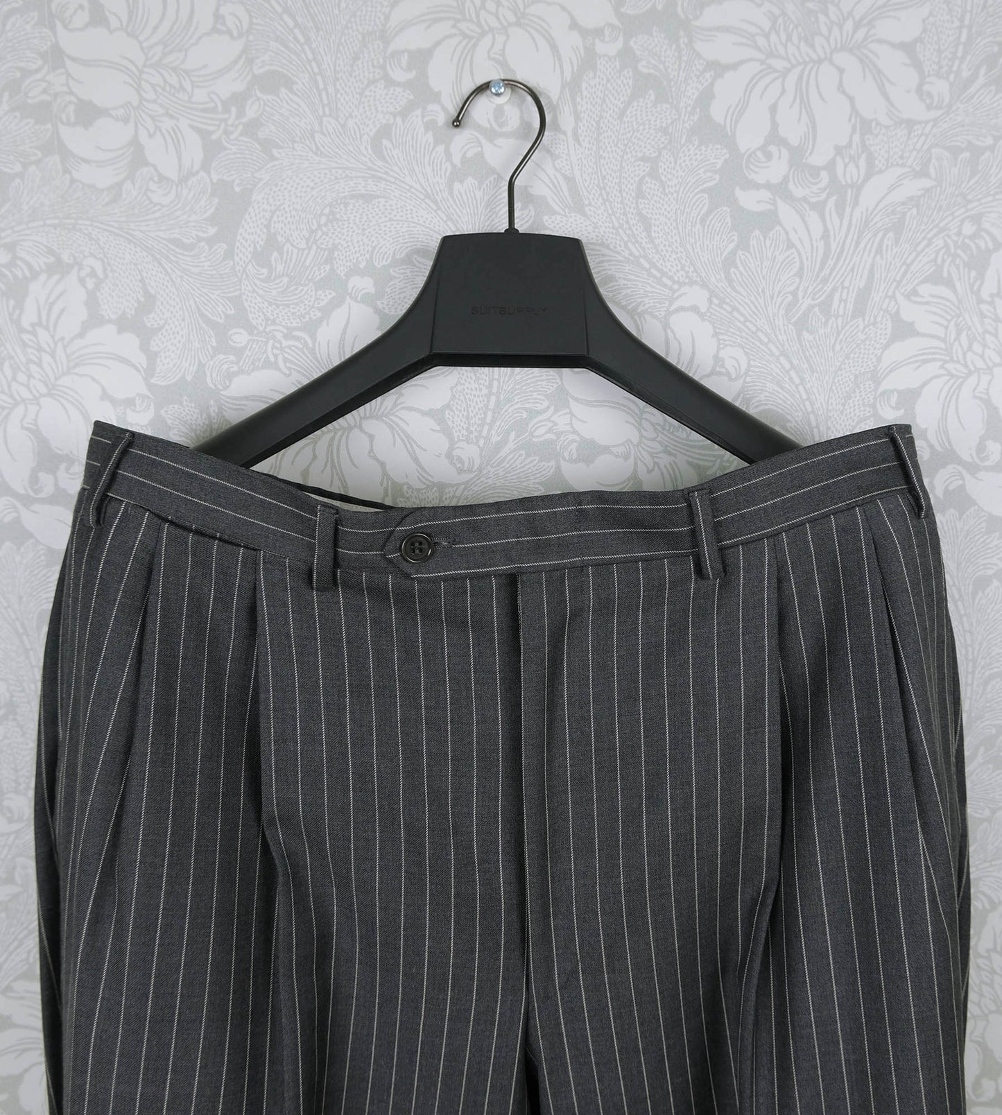 Canali, dark grey suit, size 44UK, pinstripe, double-breasted