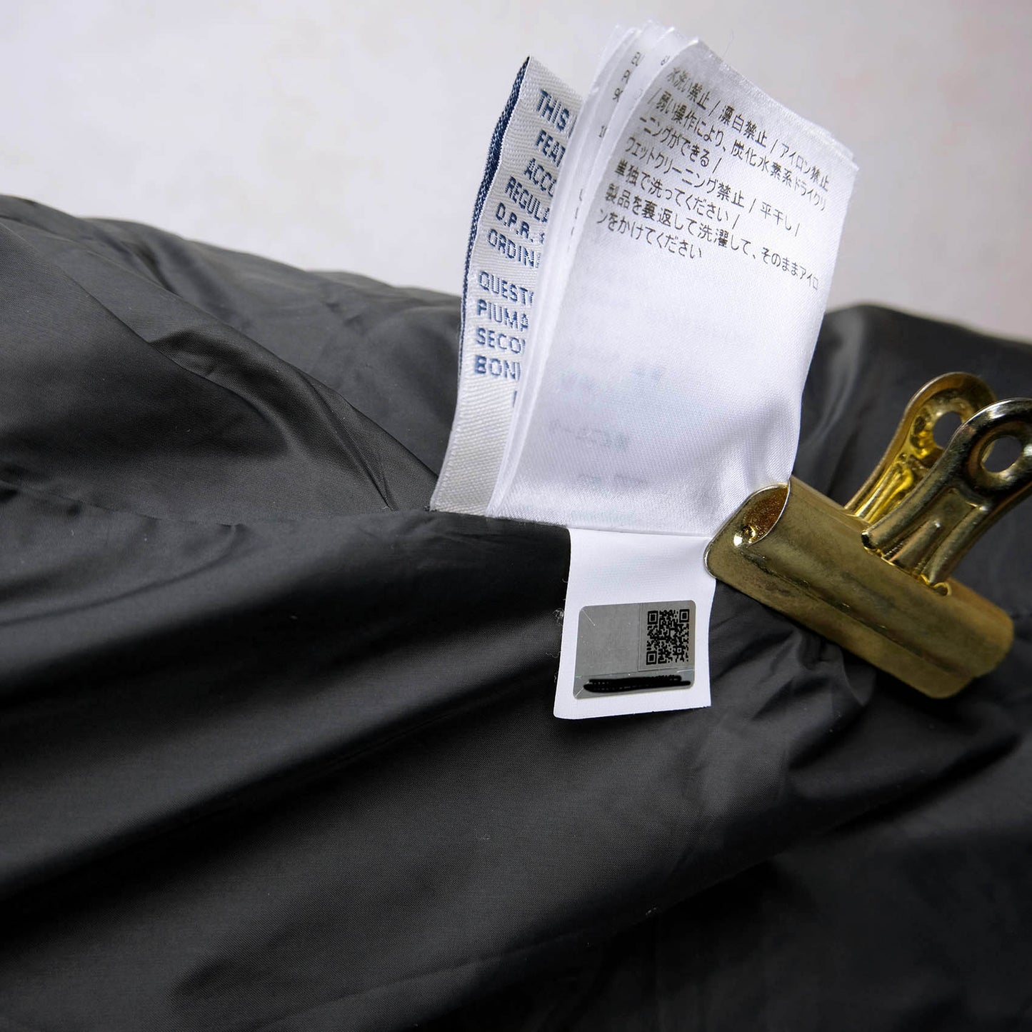 Moncler, käytetty musta untuvatakki, koko 56, XL, villakangas