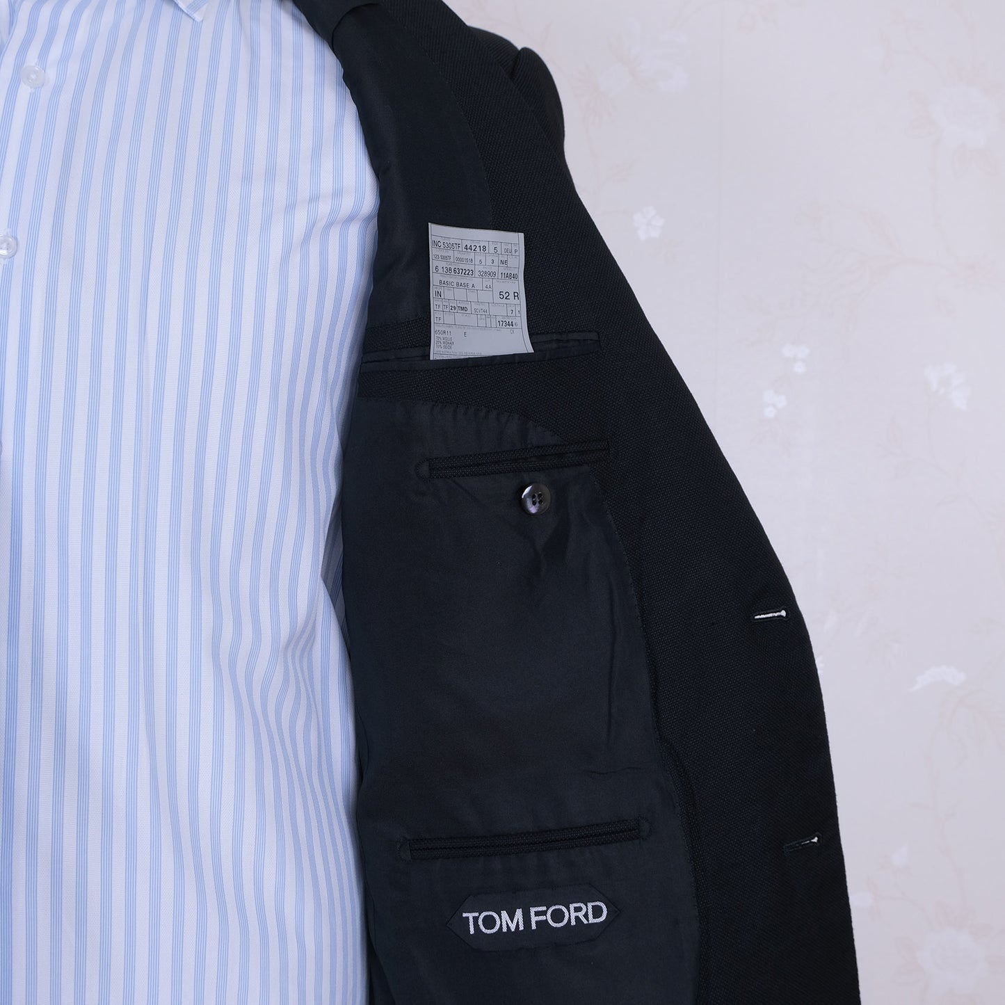 Tom Ford, käsintehty musta irtotakki, koko 52 (kuin 50), ovh 4700 e