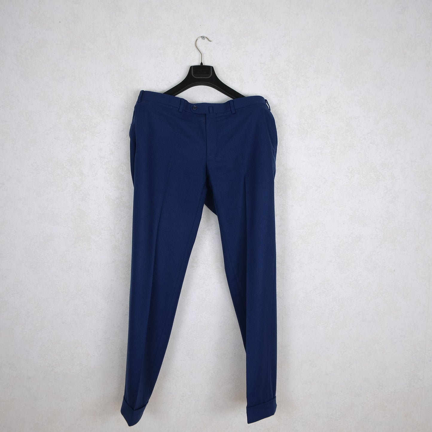 Robyn and Co., blue peak lapel suit, size 40UK, flannel