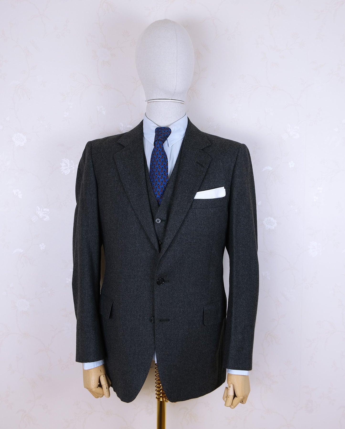 Paul and Shark, dark business suit, size 46UK, cotton