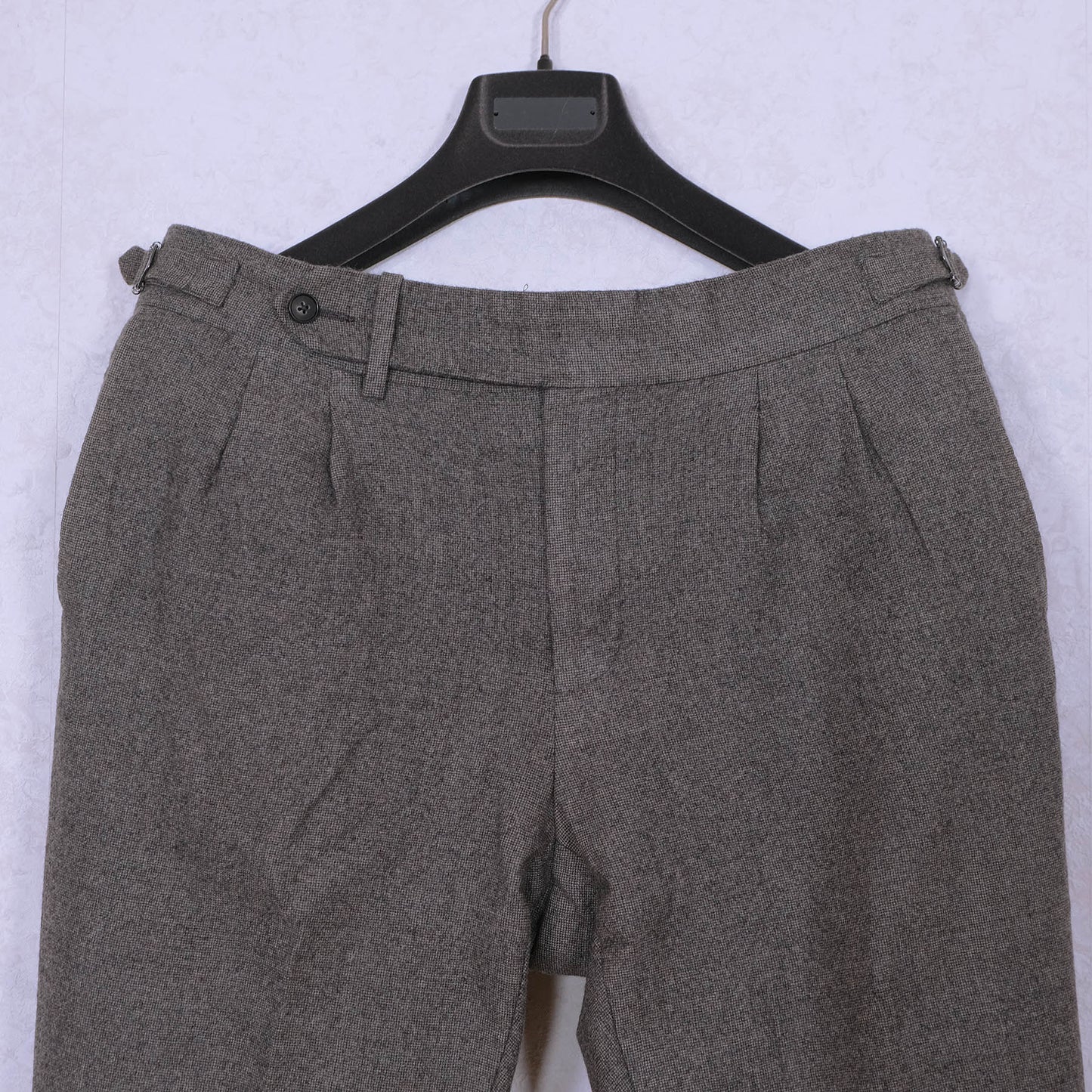 Suitsupply, harmaat suorat housut, koko 50, flanellikangas