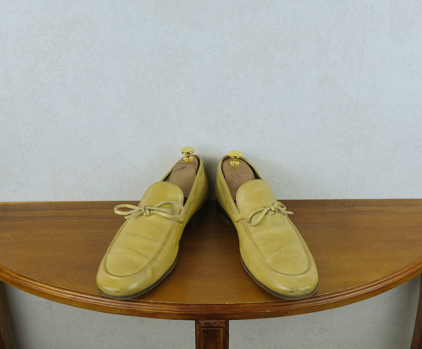 Tod's, keltaiset louferit, koko 42, täyttä nahkaa