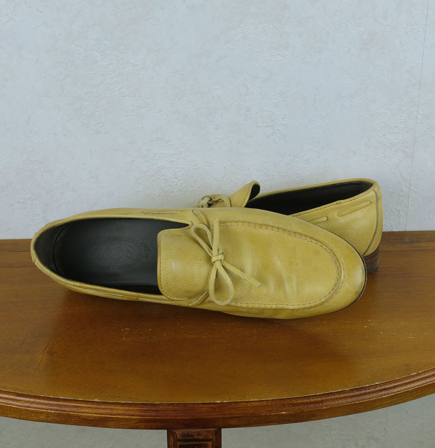 Tod's, keltaiset louferit, koko 42, täyttä nahkaa