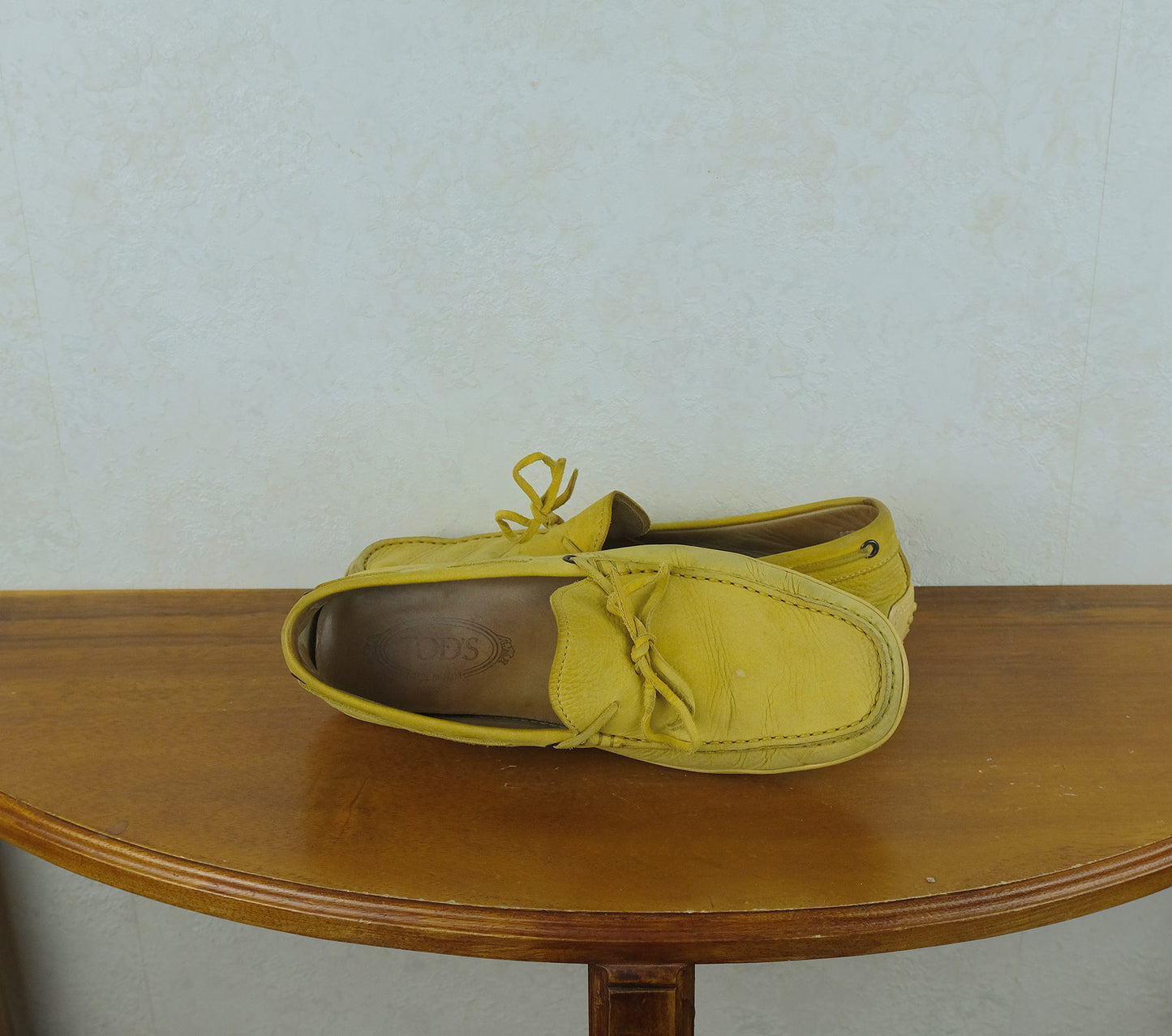 Tod's, keltaiset louferit, koko 42.5, kumipohja
