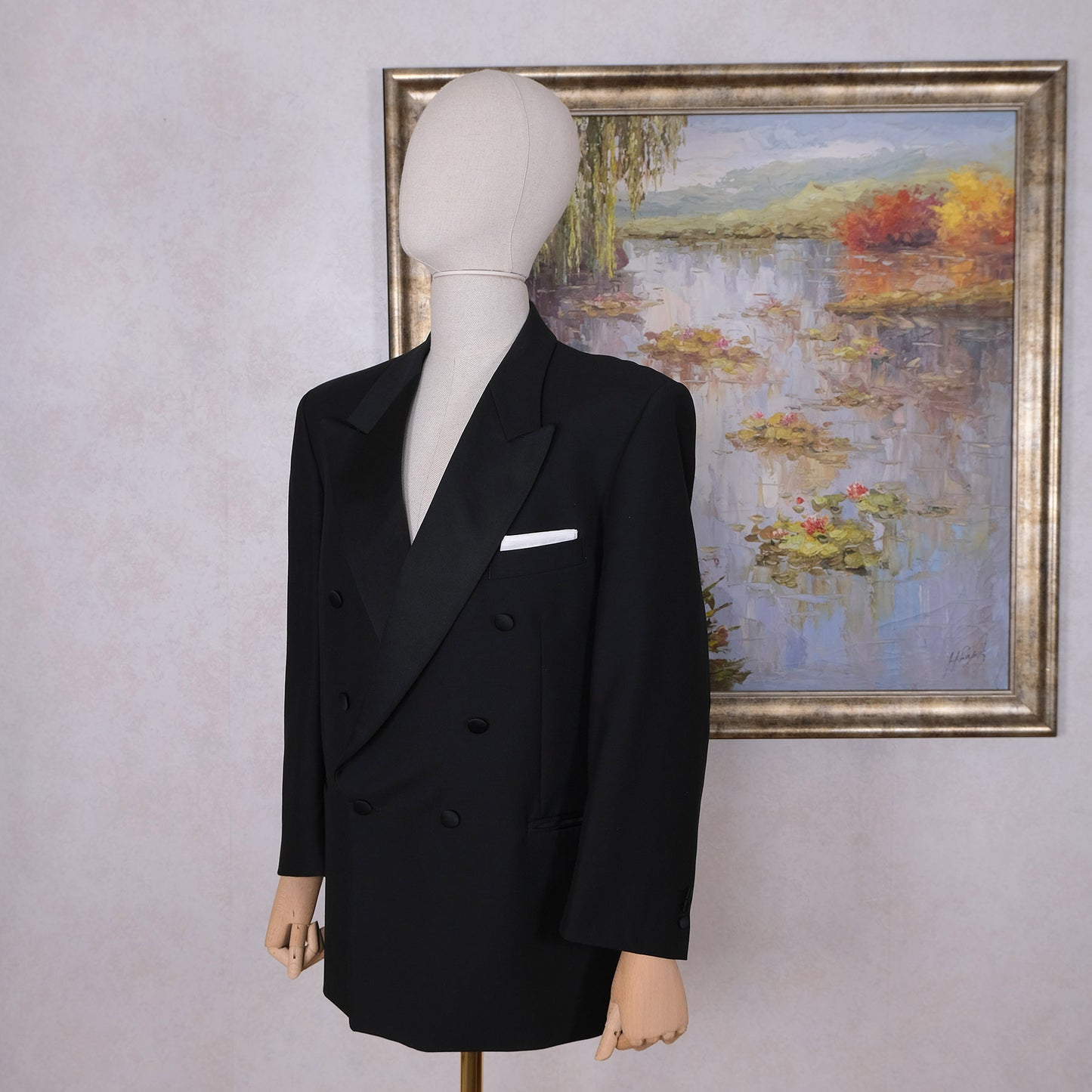 Turo Tailor, käytetty smokki, koko 56, tehty Suomessa