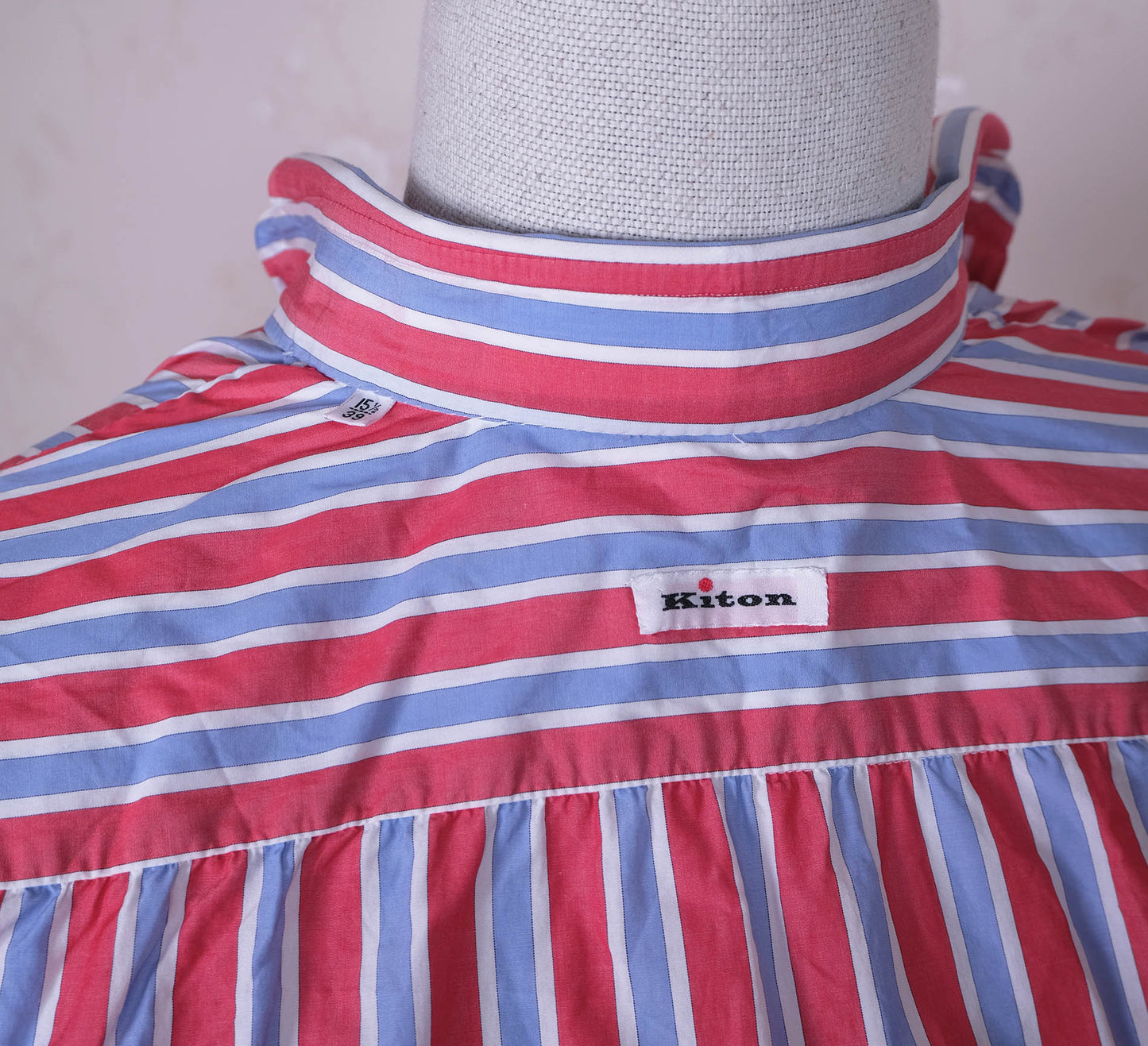 Kiton, sini-puna-valkoinen kauluspaita, koko 39, käsin ommeltu