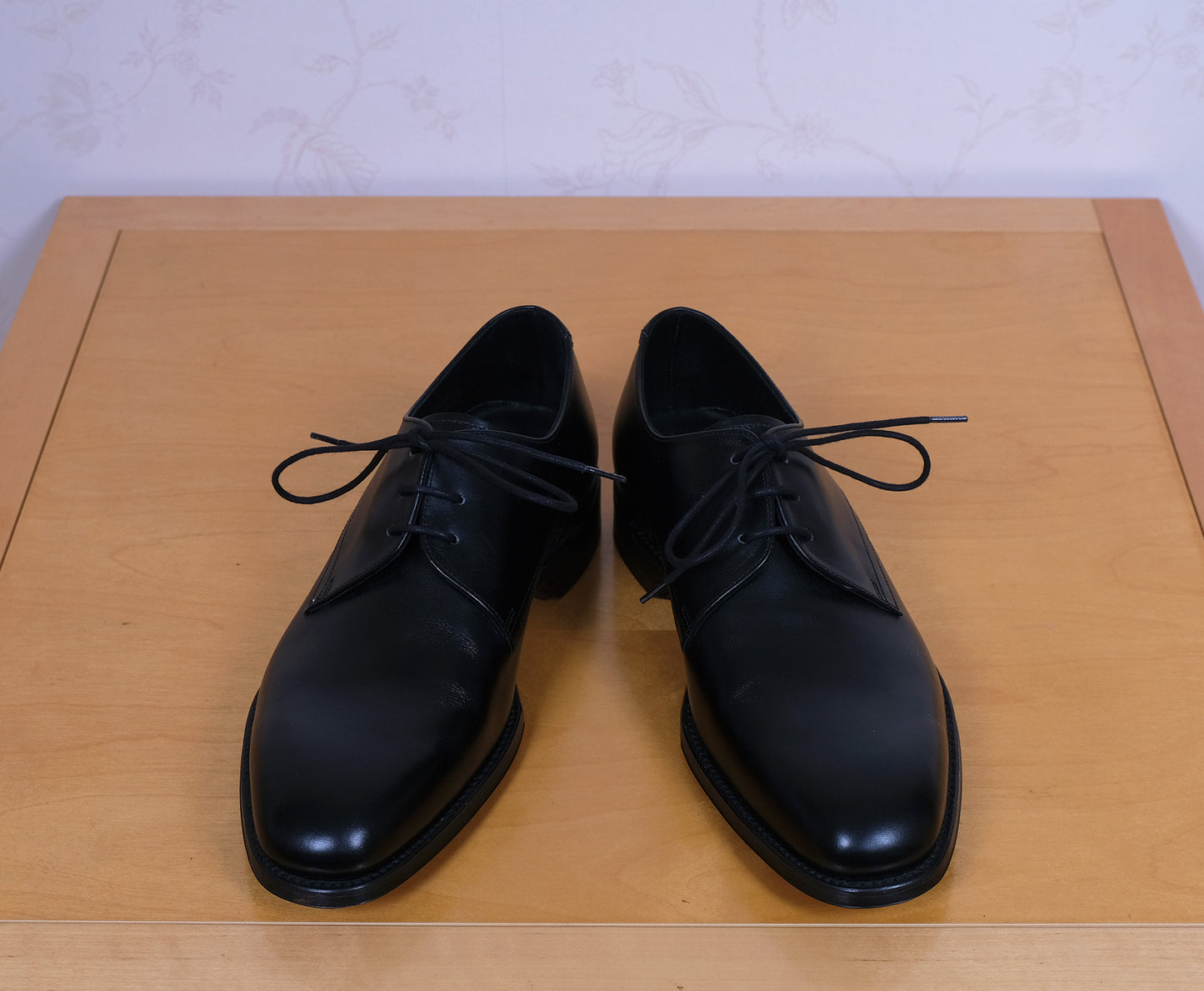 Loake, mustat pukukengät, koko 42, kuin uudet