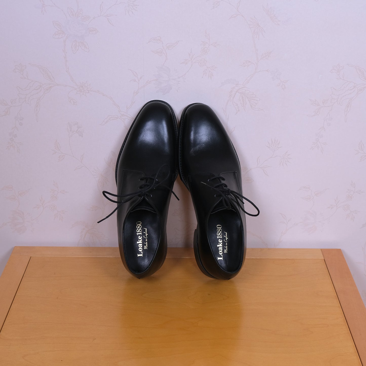 Loake, mustat pukukengät, koko 42, kuin uudet