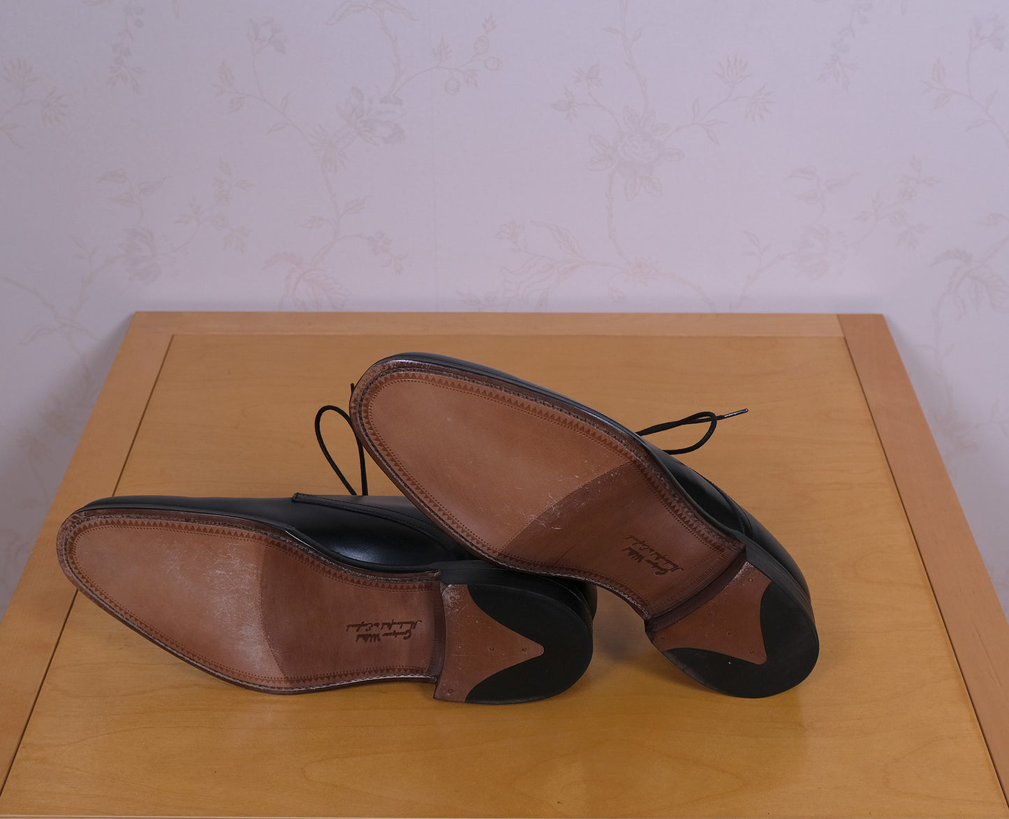 Loake, mustat pukukengät, koko 42, kuin uudet