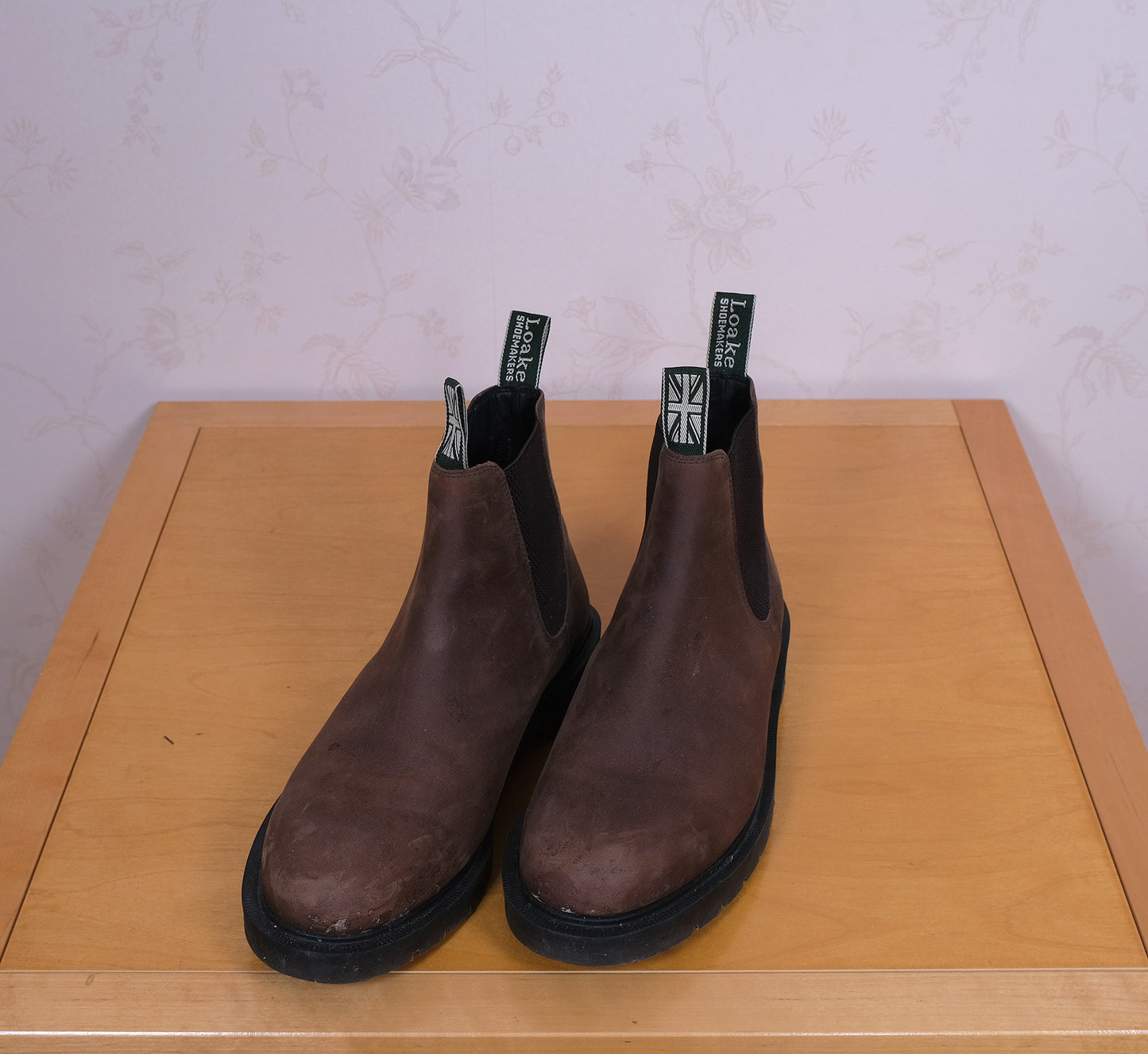 Loake, ruskeat chelsea-varsikengät, koko 43, kumipohjat