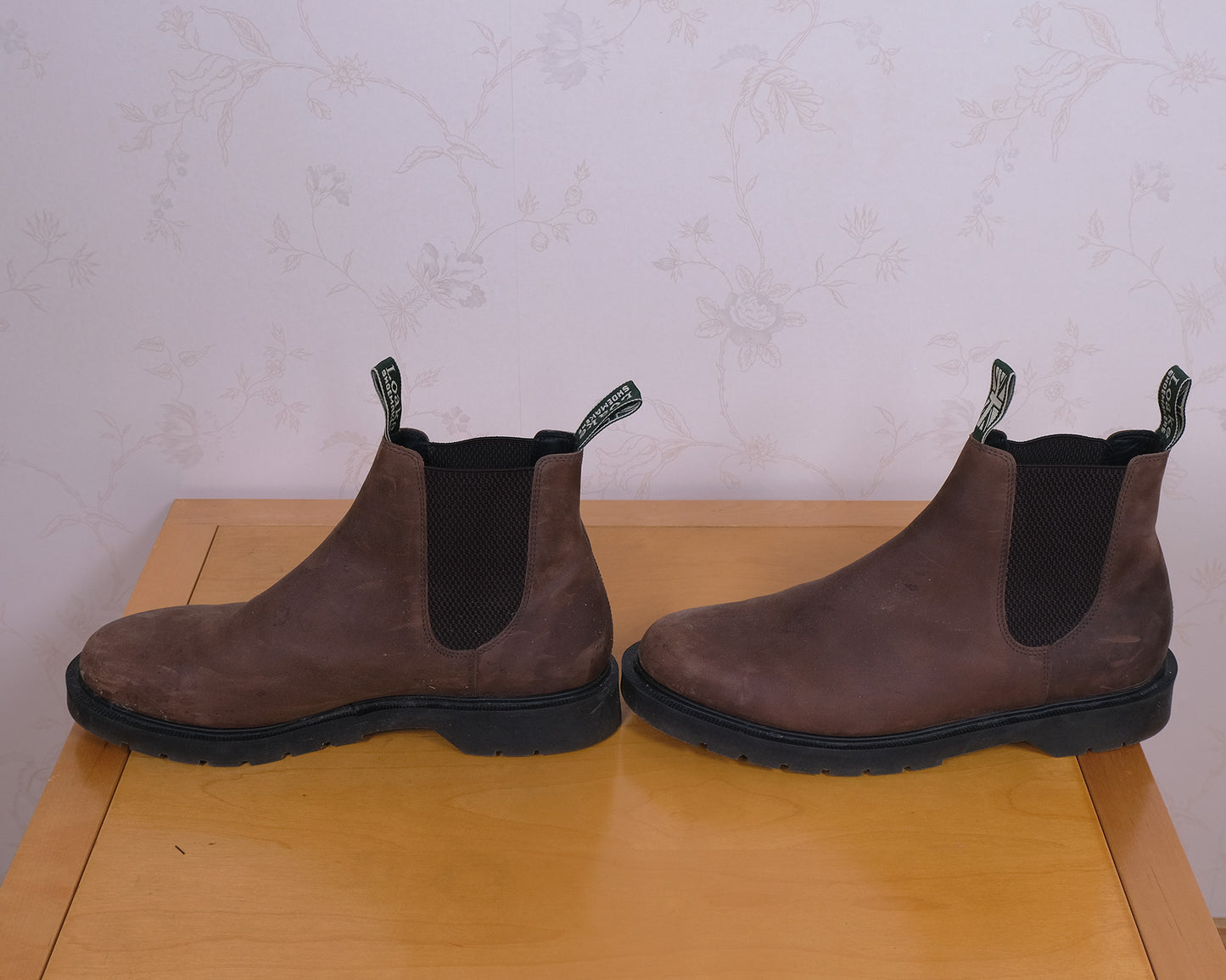 Loake, ruskeat chelsea-varsikengät, koko 43, kumipohjat