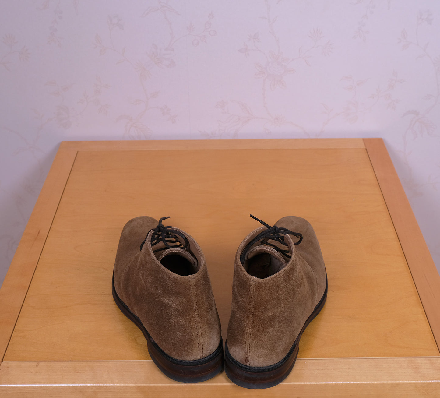 Loake, ruskeat chukka-nilkkurit, koko 42, kumipohja