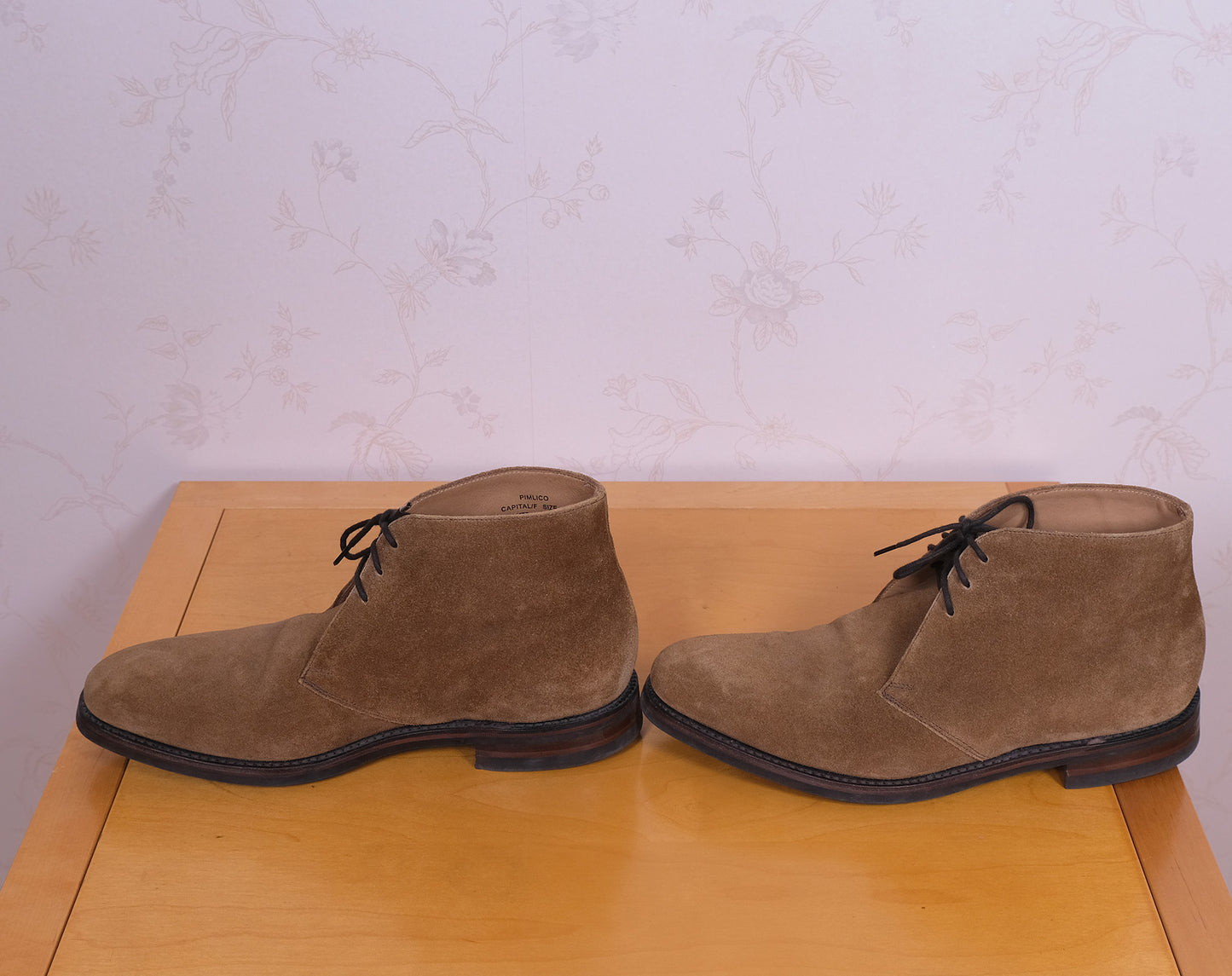 Loake, ruskeat chukka-nilkkurit, koko 42, kumipohja