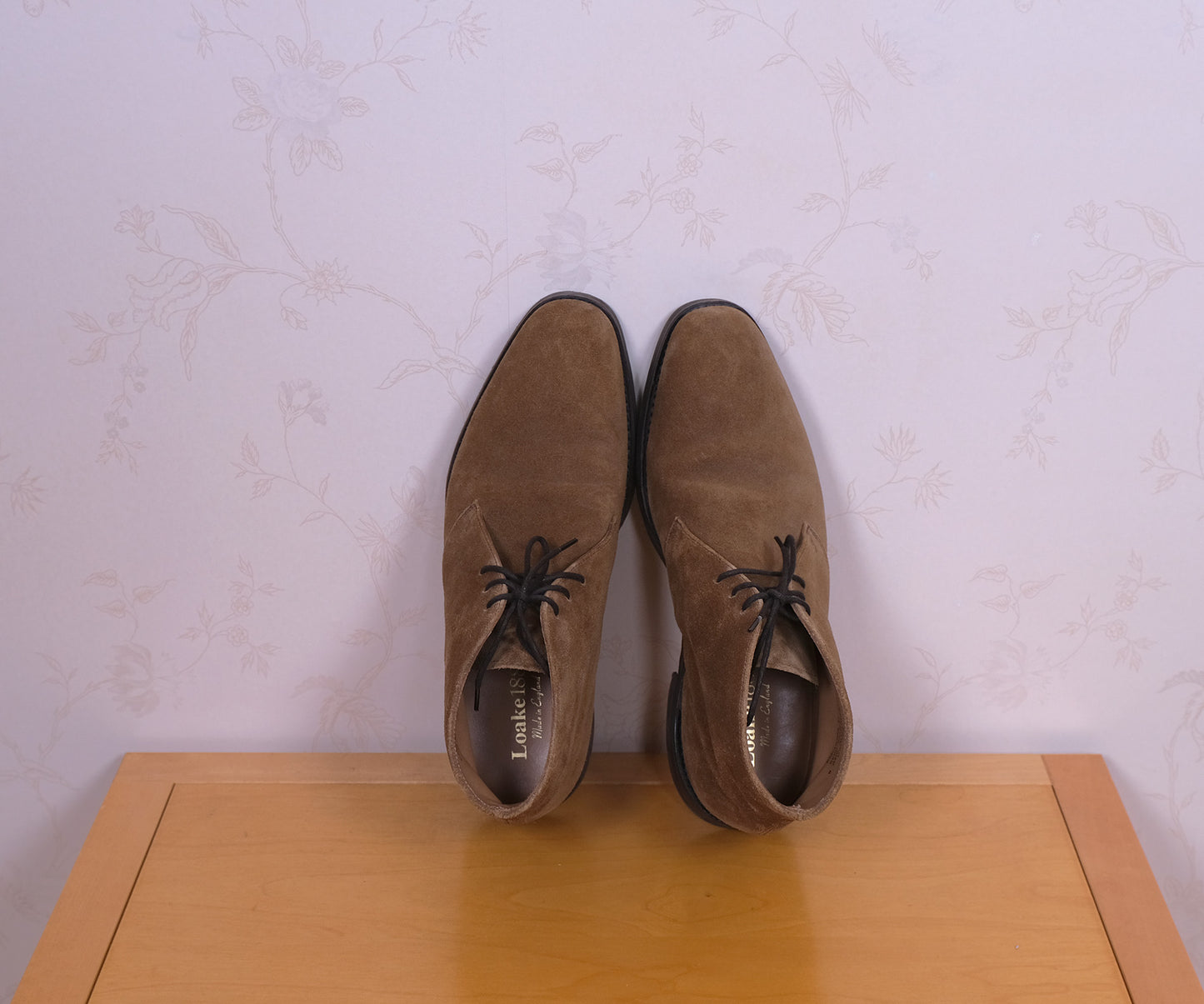 Loake, ruskeat chukka-nilkkurit, koko 42, kumipohja