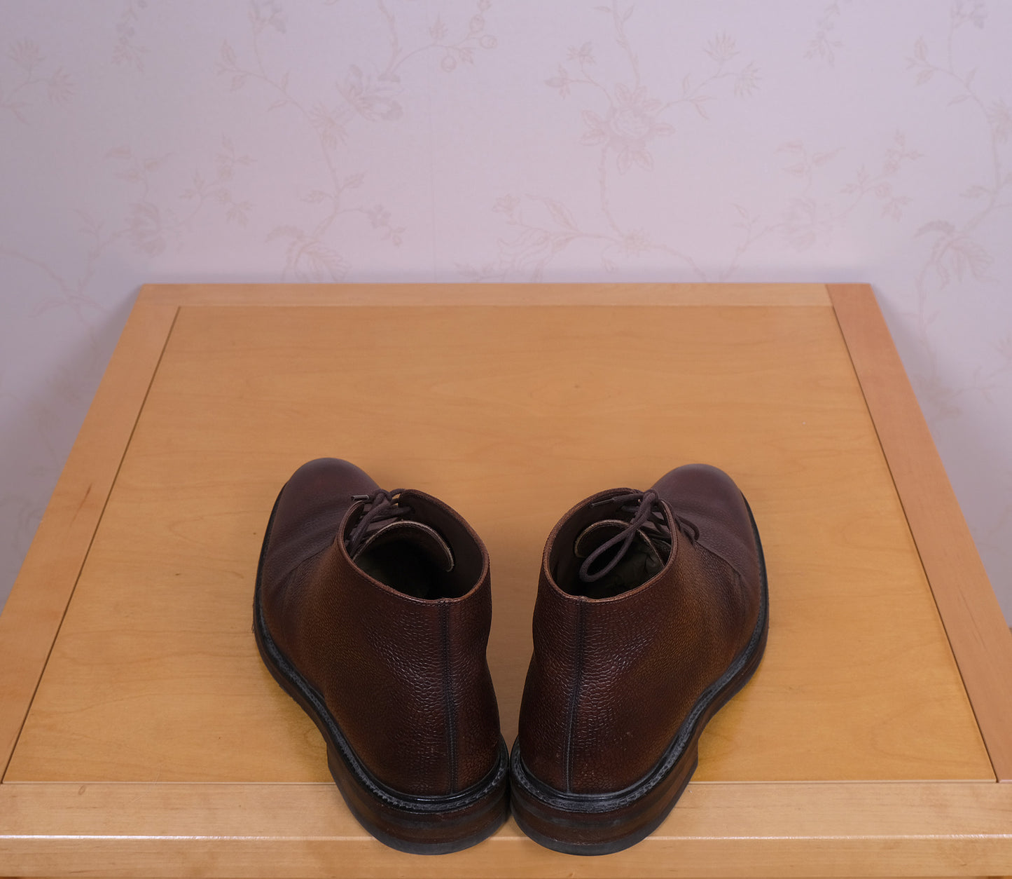 Loake, ruskeat chukka-kengät, koko 42, kumipohja