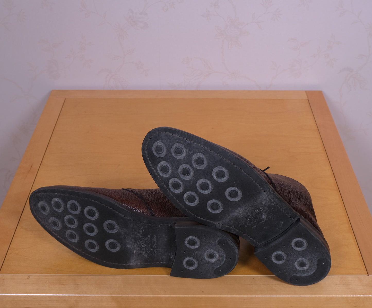 Loake, ruskeat chukka-kengät, koko 42, kumipohja