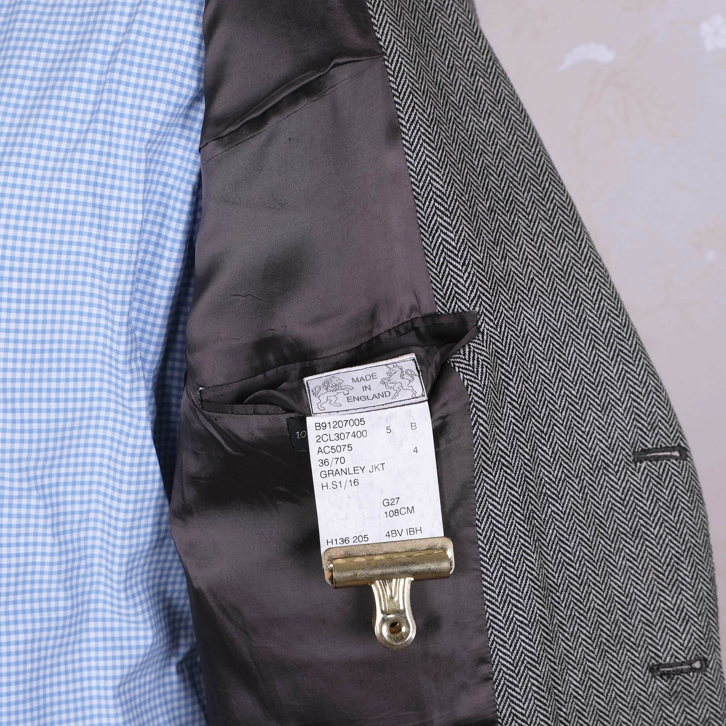 Chester Barrie, harmaa käsintehty kashmirtakki, koko 56, kalanruotokuvio