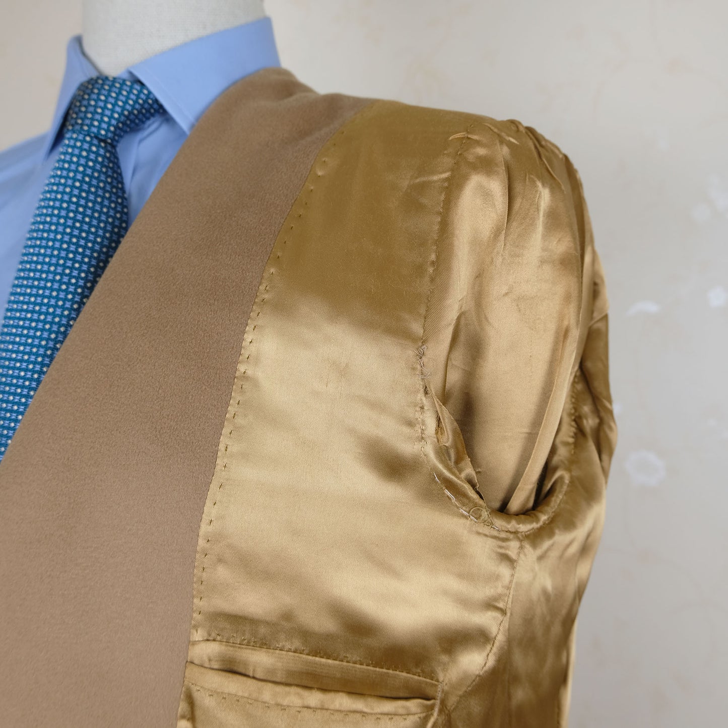 Vaatturi Eklund, light brown bespoke coat, size 38UK, Finnish handicraft