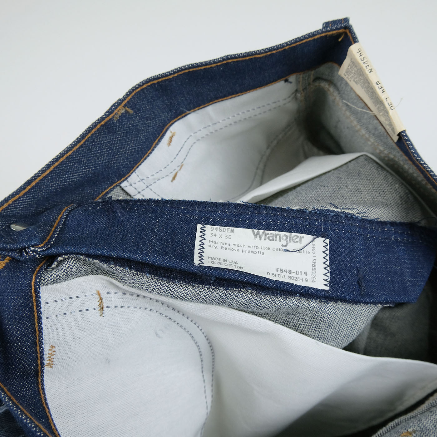 Wrangler, deadstock vintage jeans, 1970s, made in USA, size 34x30