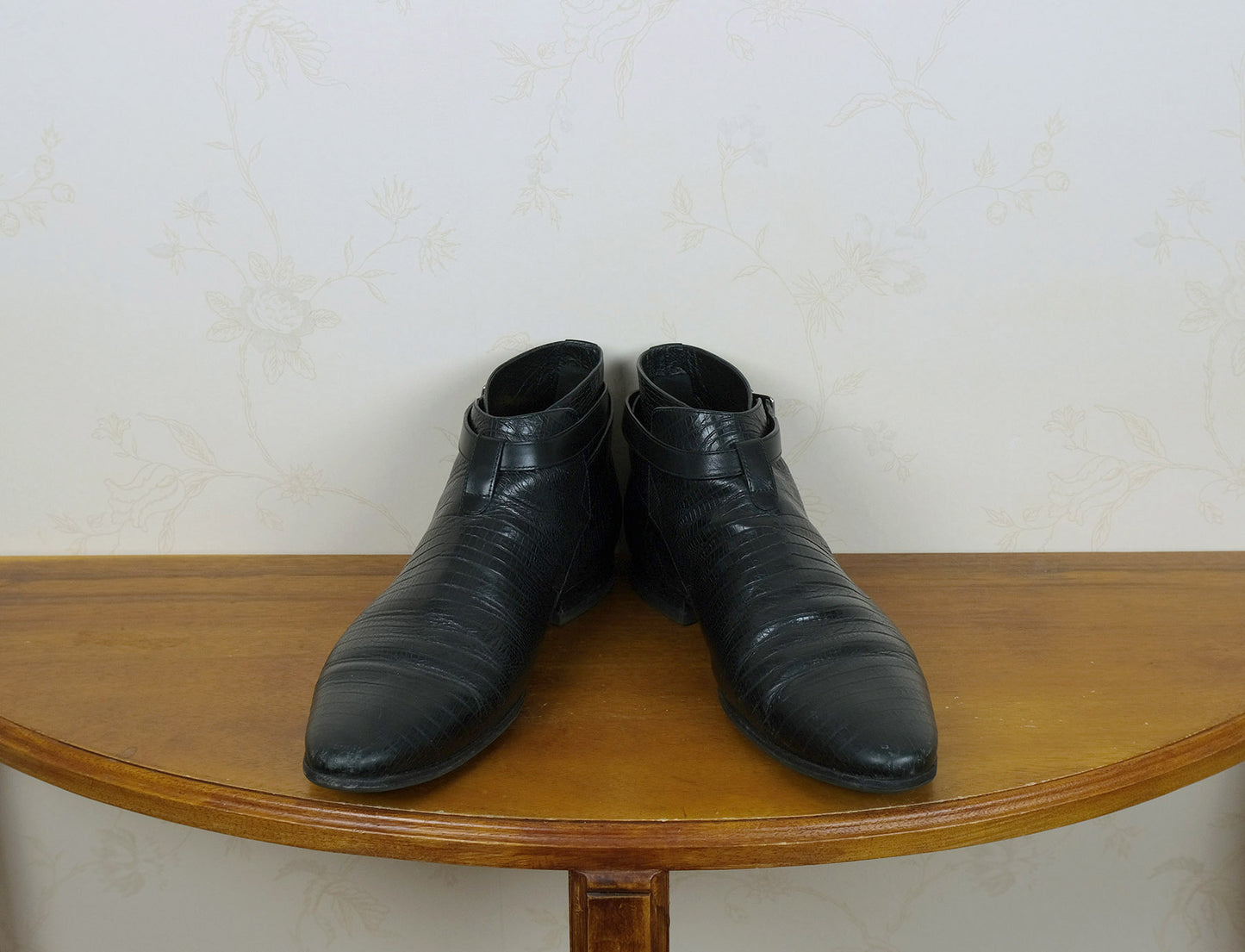 Yves Saint-Laurent, mustat jodhpur-varsikengät, koko 41