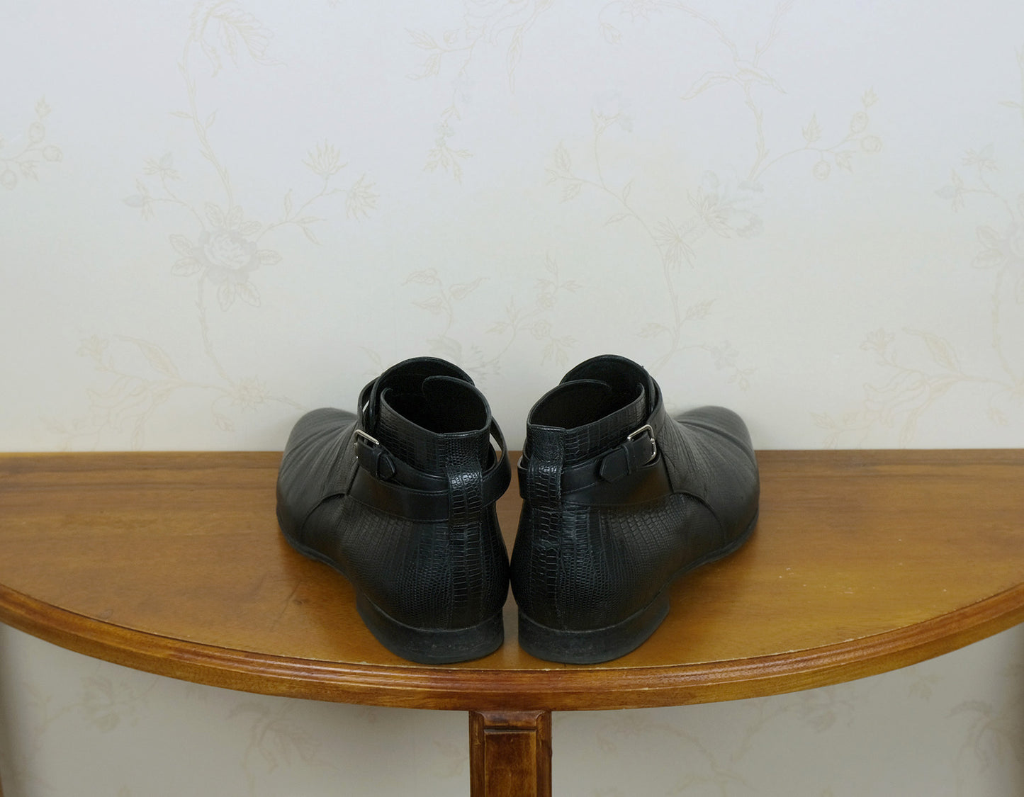 Yves Saint-Laurent, mustat jodhpur-varsikengät, koko 41