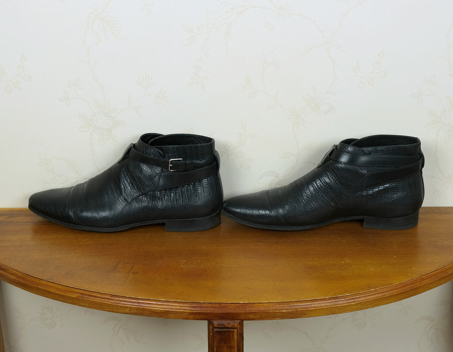 Yves Saint-Laurent, mustat jodhpur-varsikengät, koko 41
