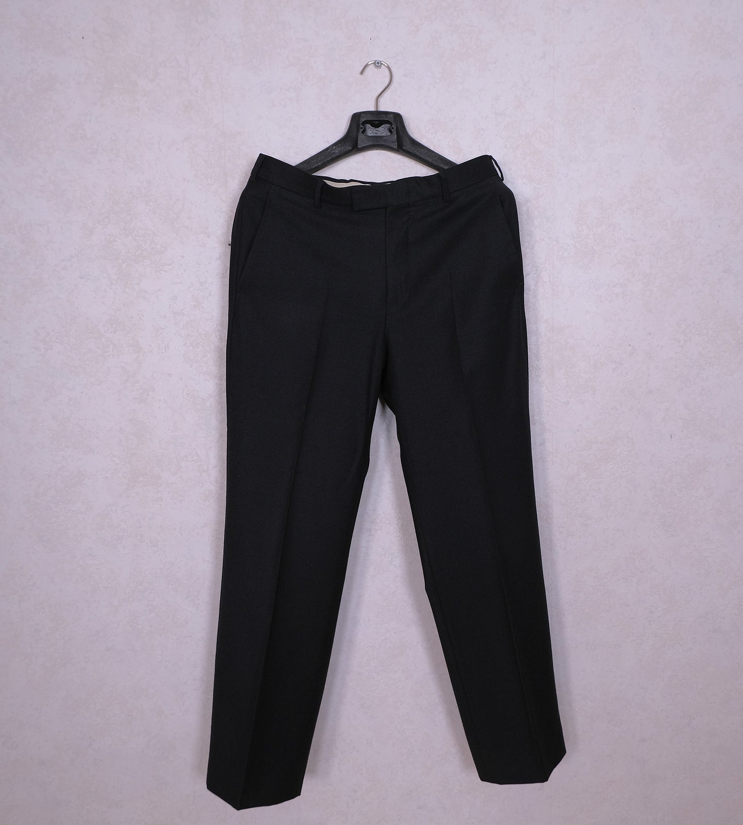 Ermenegildo Zegna, tumma puku, koko 48, flanellivillaa