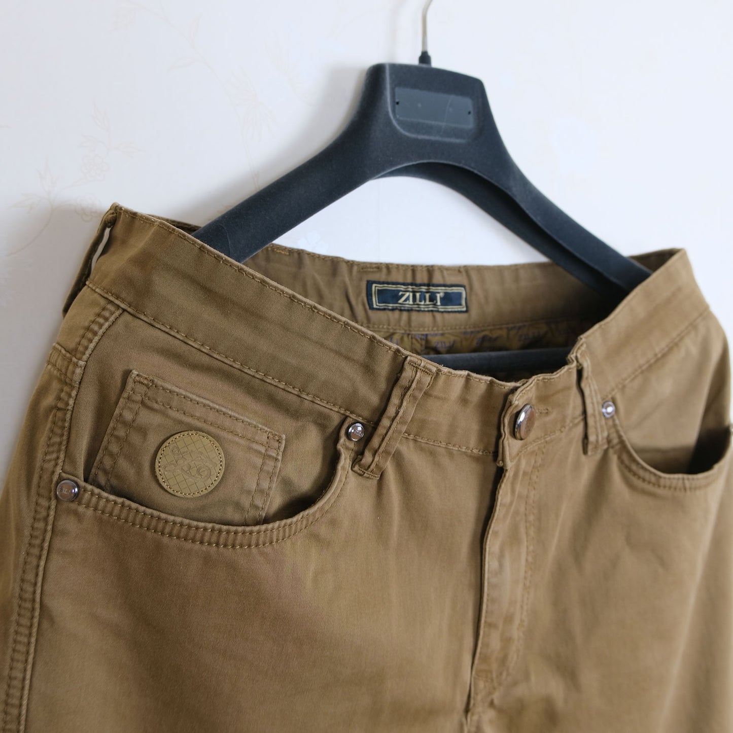 Zilli, tan cotton trousers, size 34'', retail price 990 e