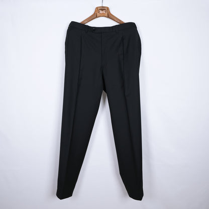 Brioni, käsintehty tumma puku, koko 54/56