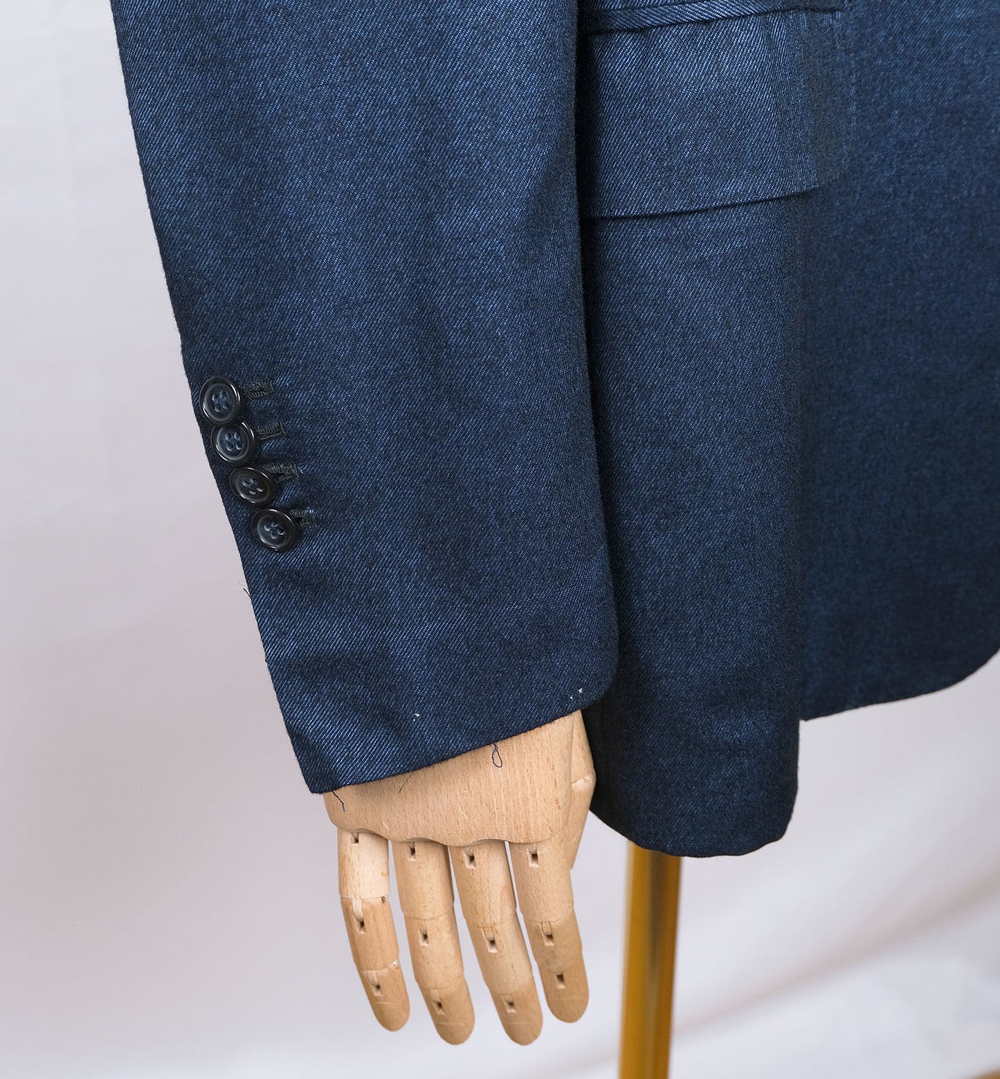 Brioni, sininen irtotakki, koko 58, villa-silkkikangas