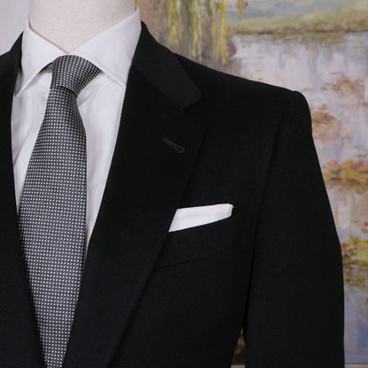 Burberry, musta kashmirtakki, koko 52, pehmein kangas